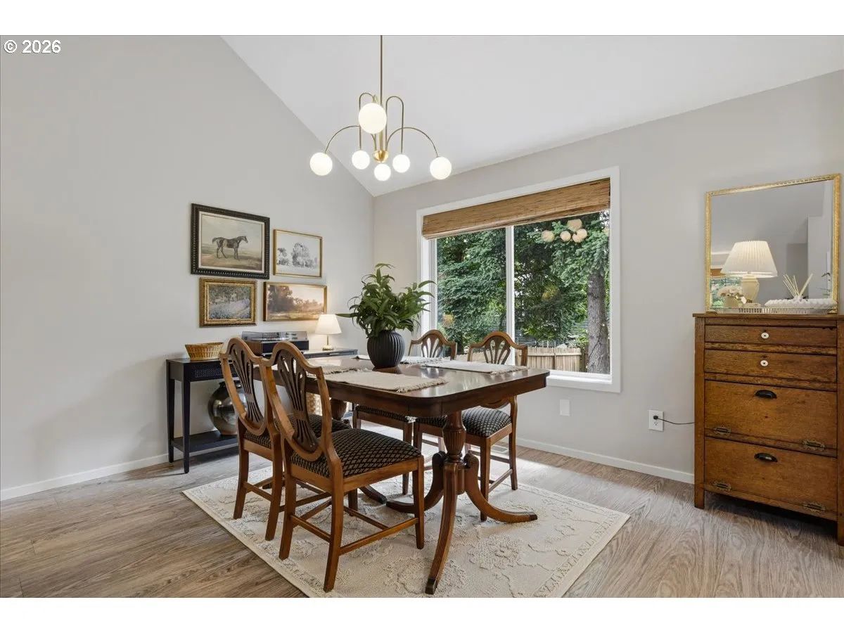 Dining Room-Vaulted Ceilings
