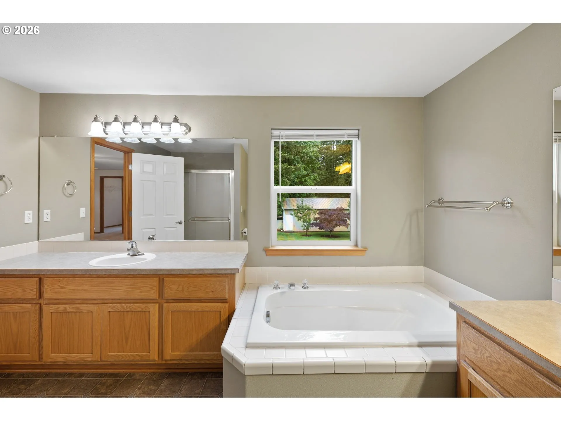 Owner's Suite Bathroom-Garden Tub