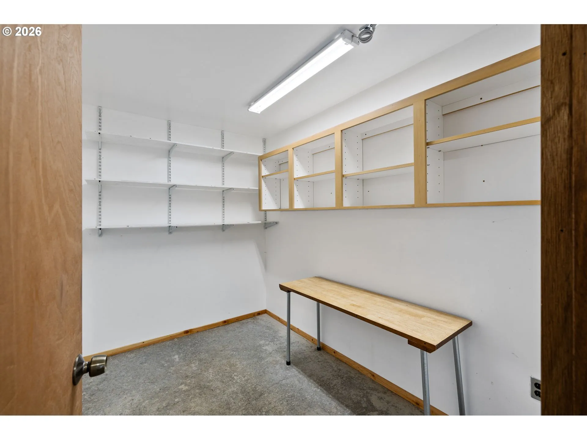 Shop-Finished