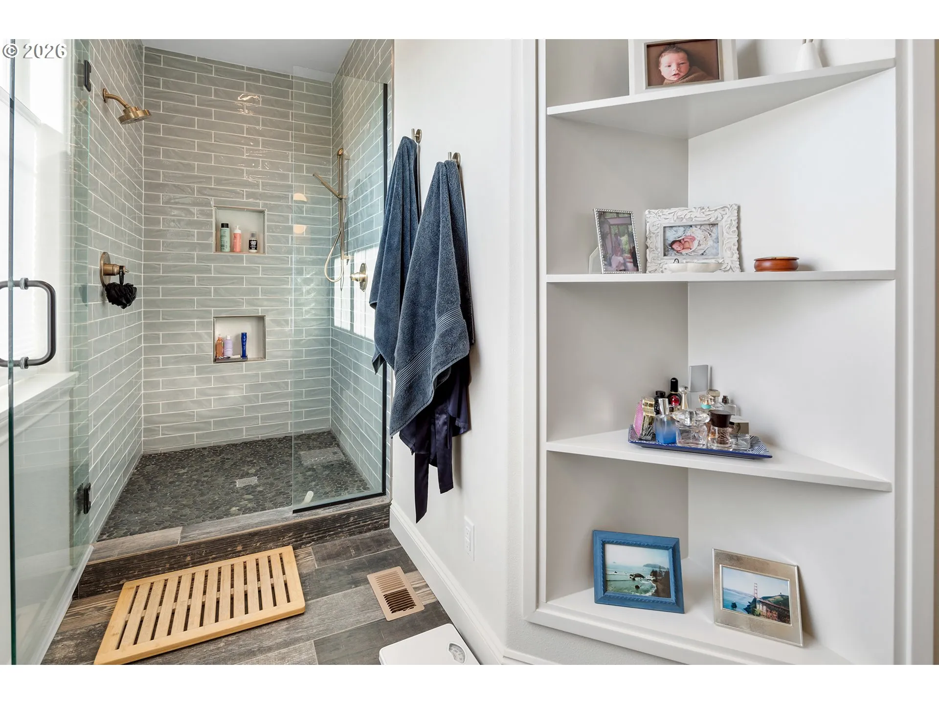 Primary Bedroom-Attached Bathroom