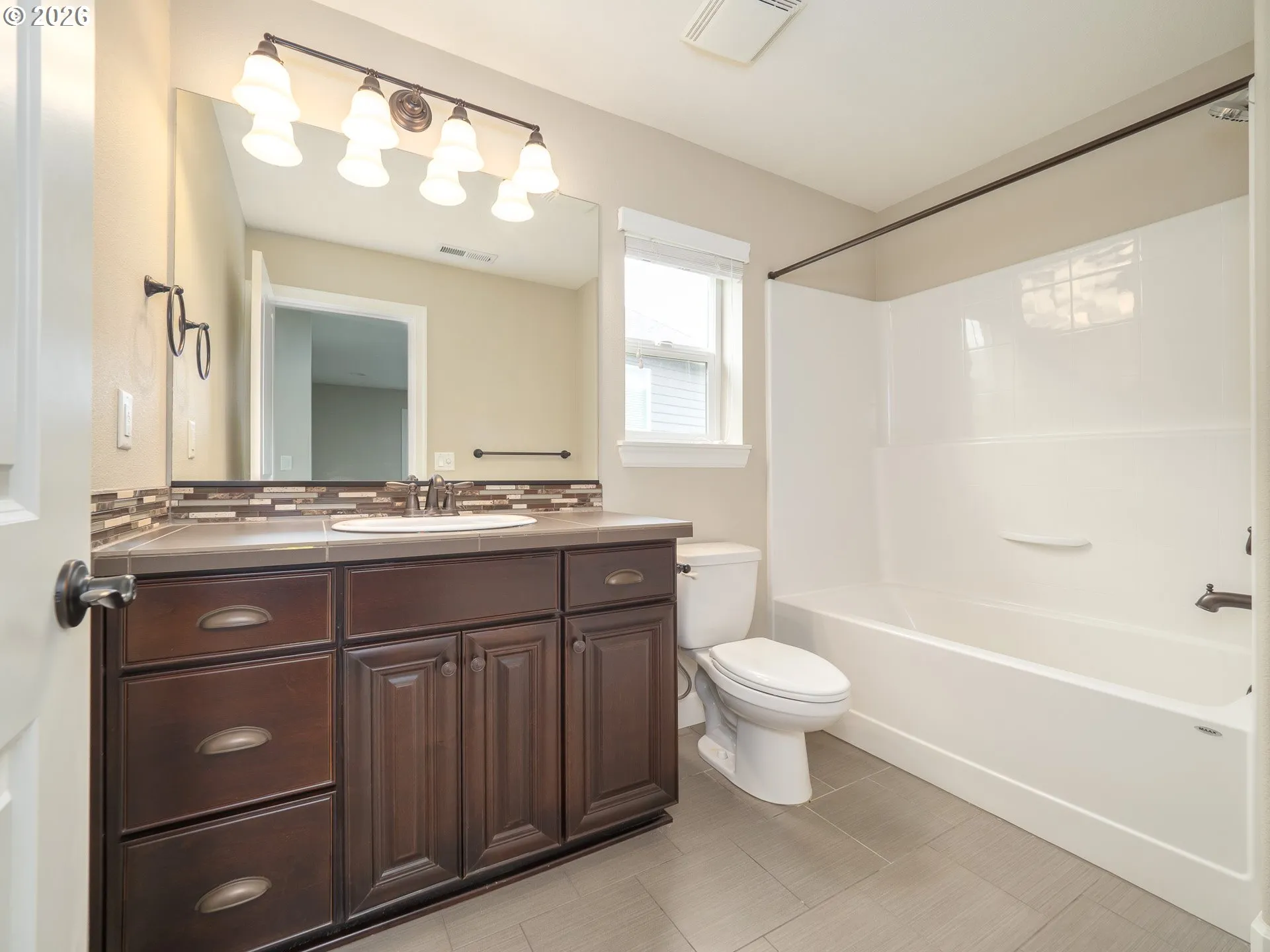 Bathroom-Upper