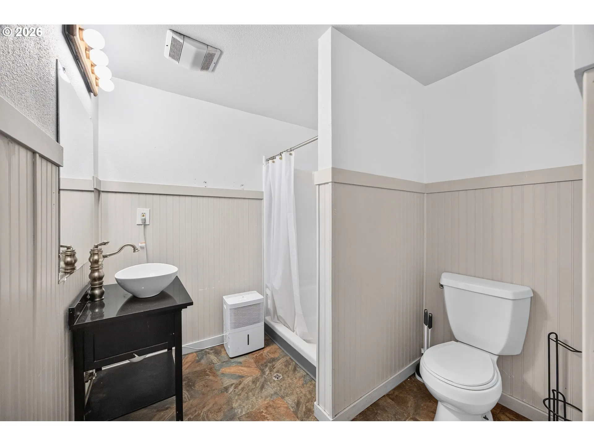 Bathroom-Lower