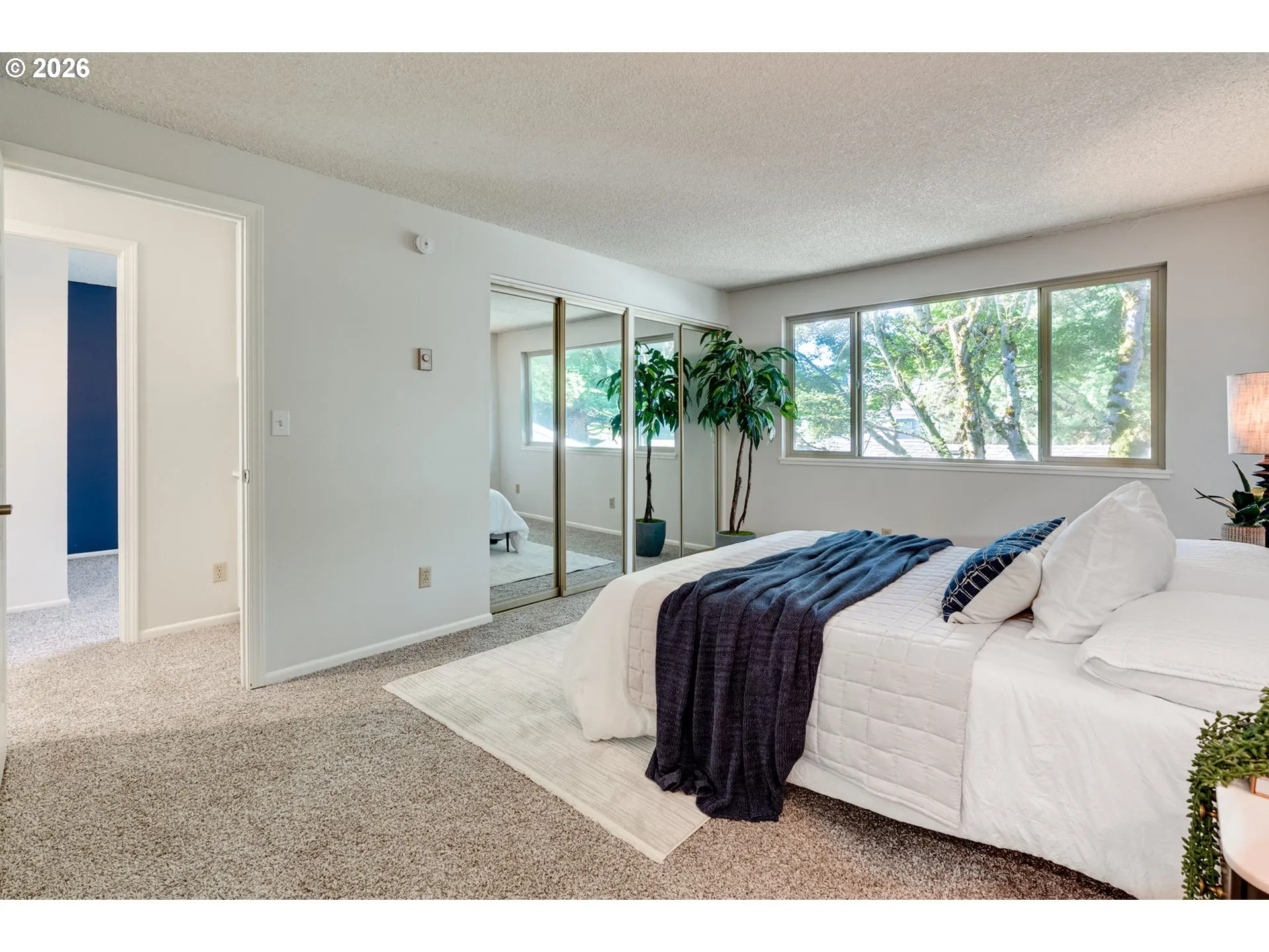 Bedroom, Primary