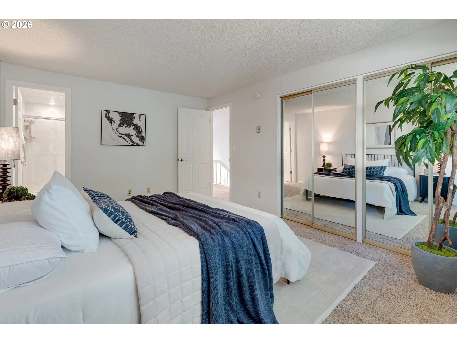 Bedroom, Primary