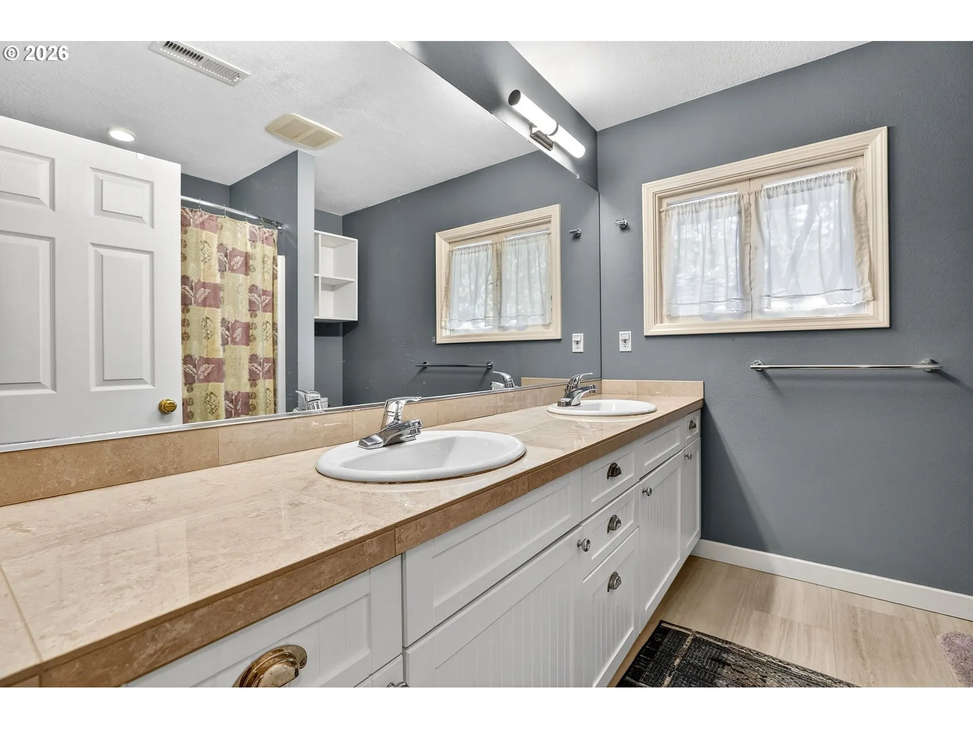 Bathroom-Double Sinks