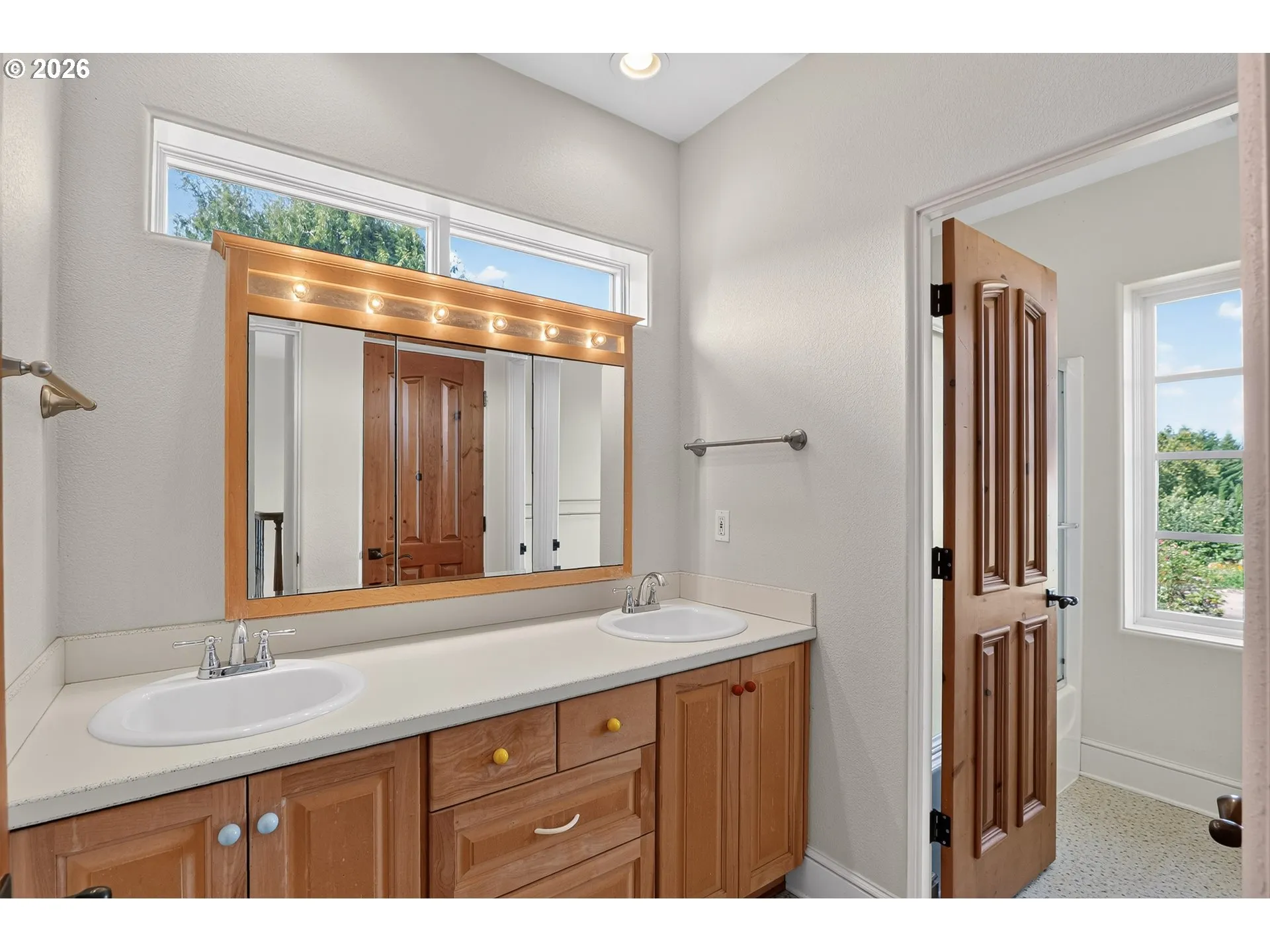 Bathroom-Upper