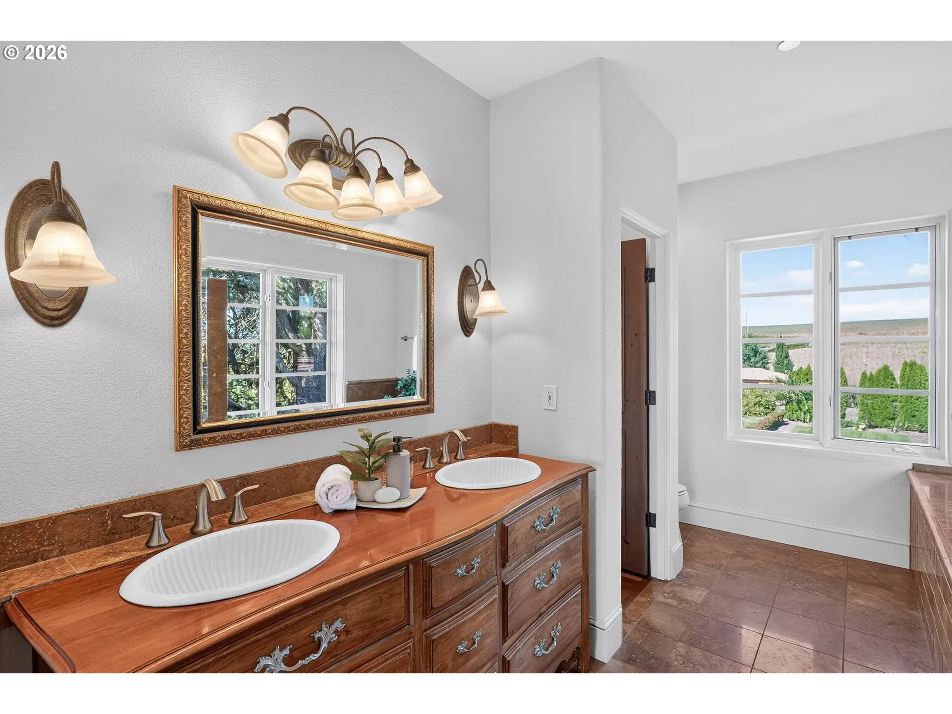 Bathroom, Attached
