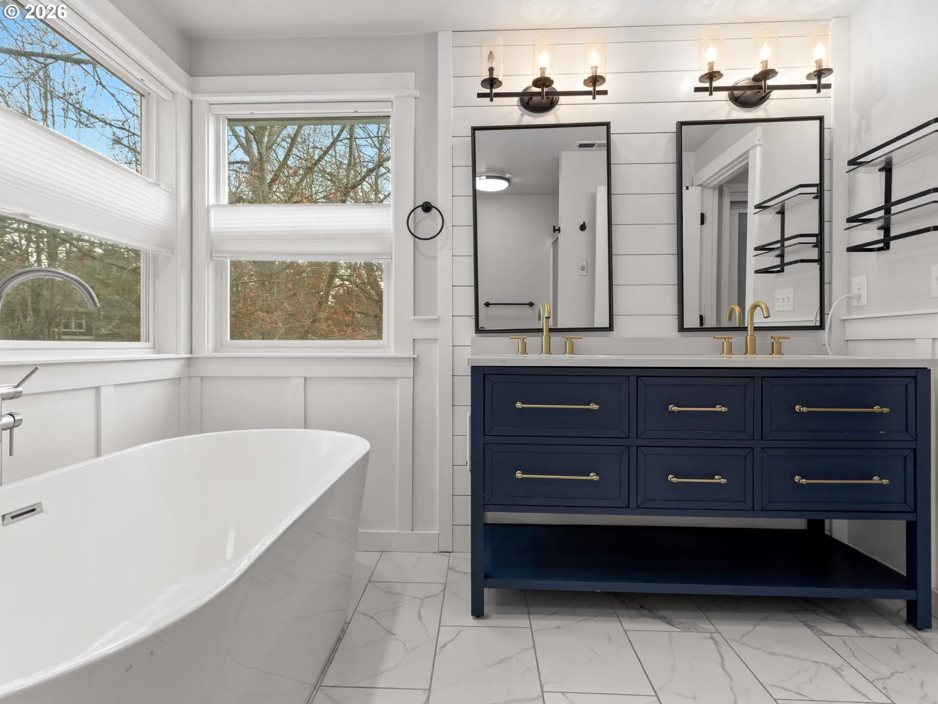 Primary Bedroom-Attached Bathroom