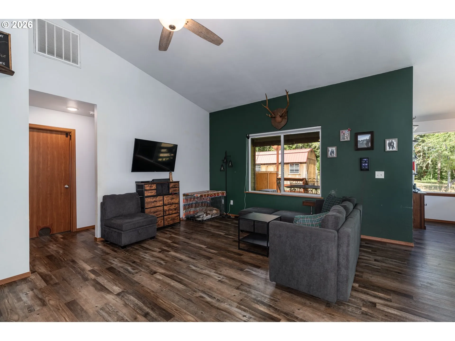 Living Room-Ceiling Fan