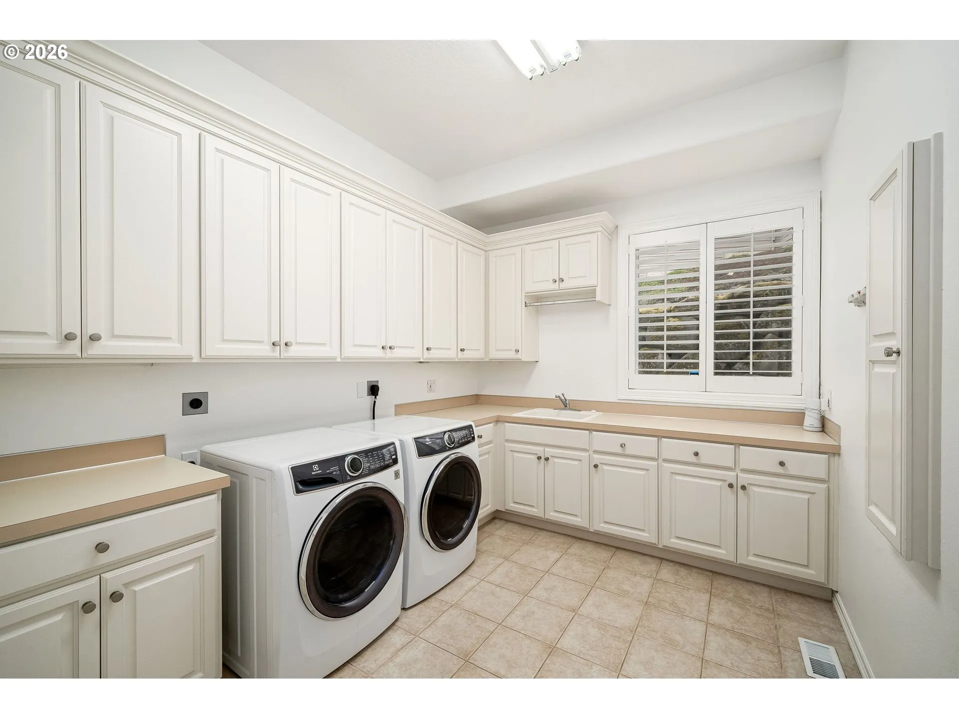 Laundry-Main