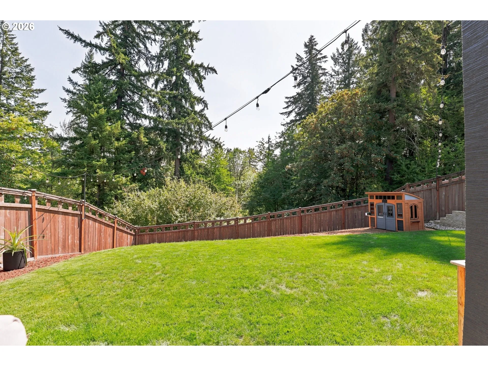 Yard-Fenced