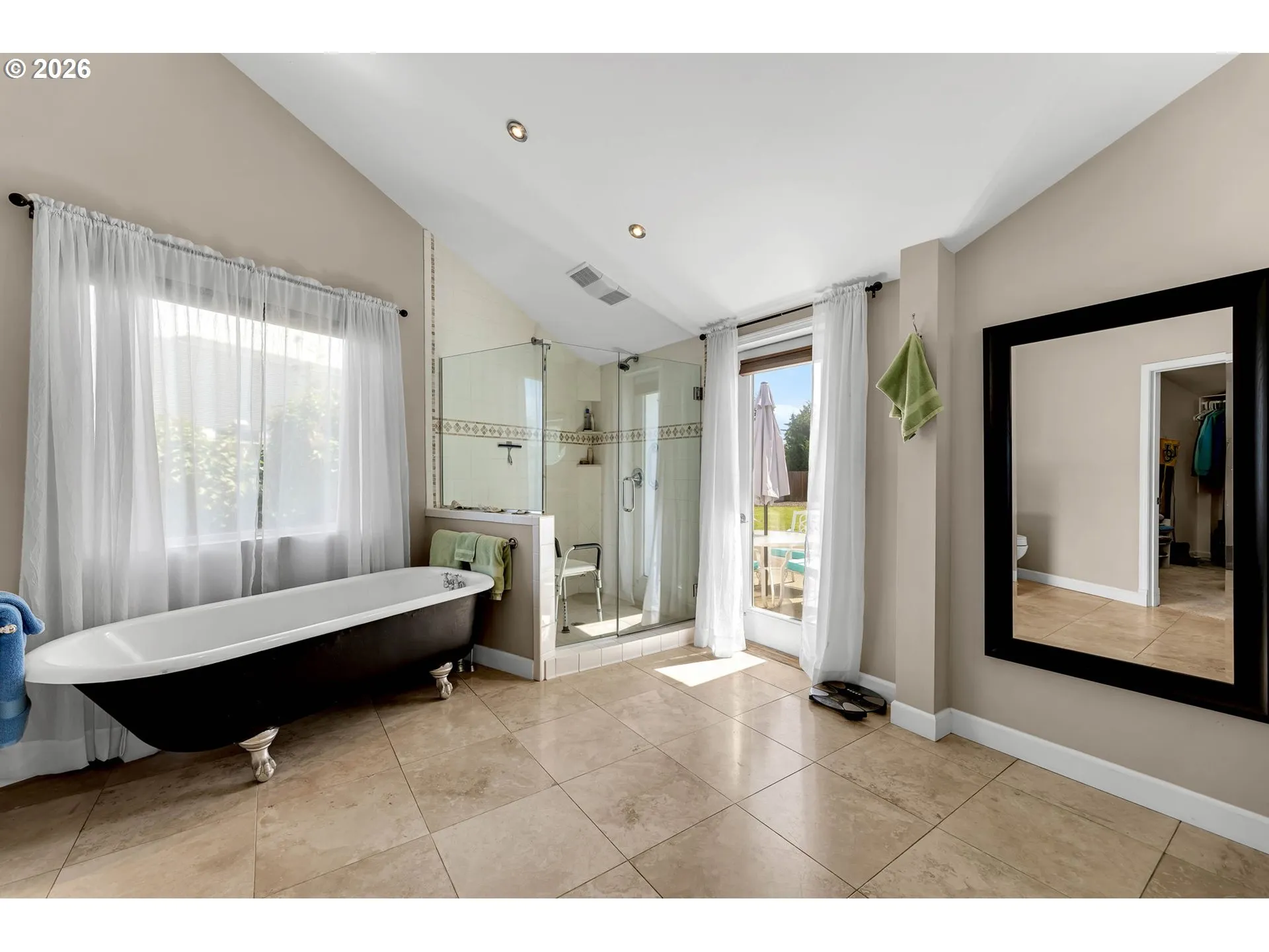 Owner's Suite Bathroom-Garden Tub