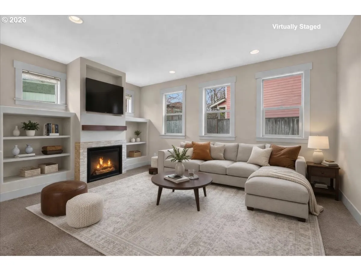Living Room-Fireplace