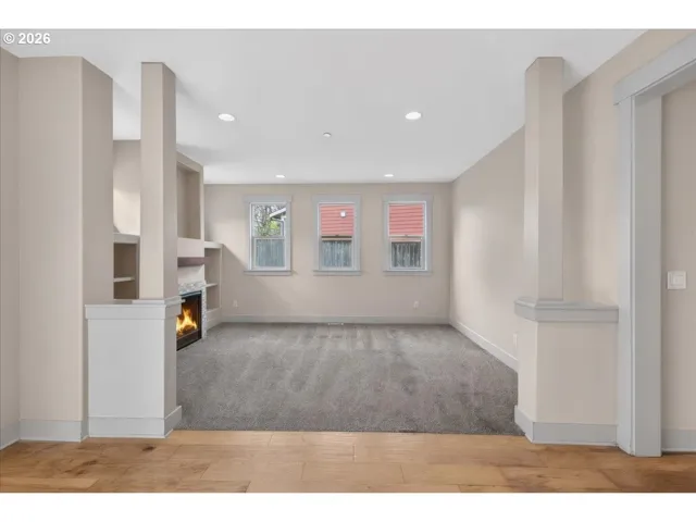Living Room-Fireplace