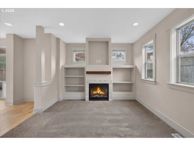 Living Room-Fireplace