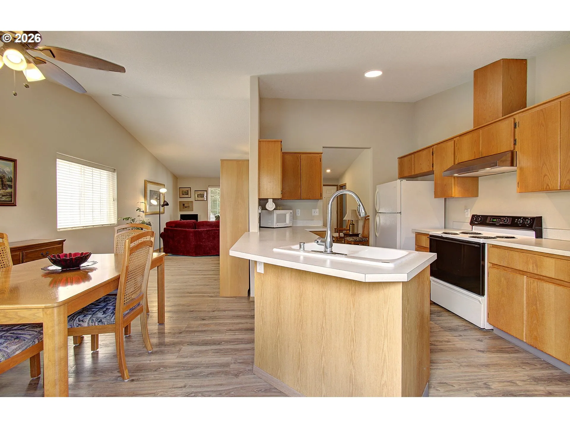 Kitchen/Dining Room-Ceiling Fan