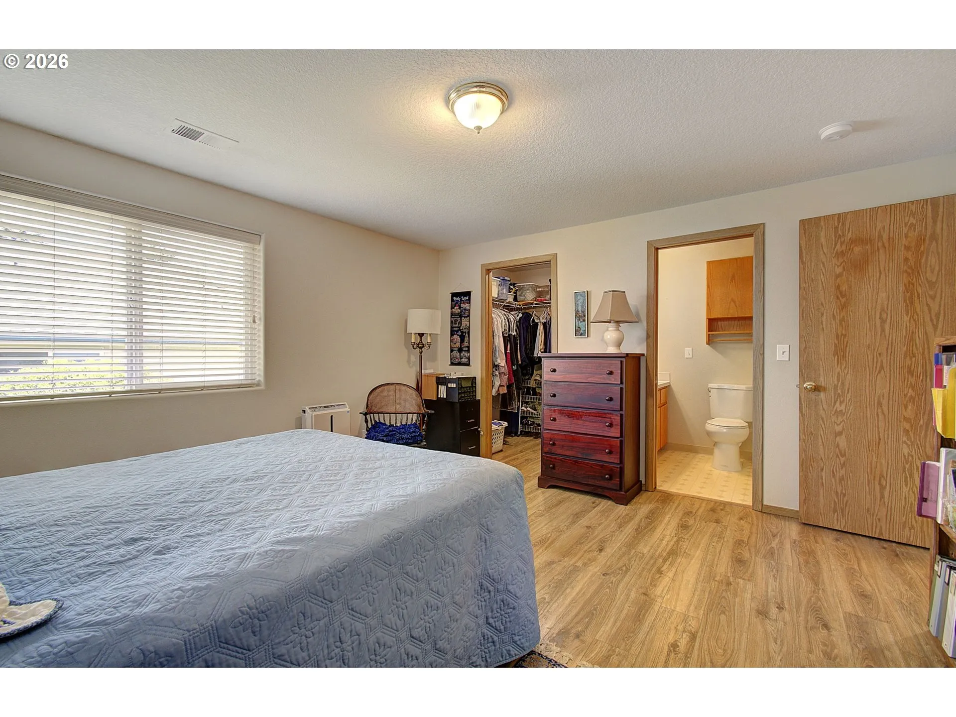Bedroom, Primary