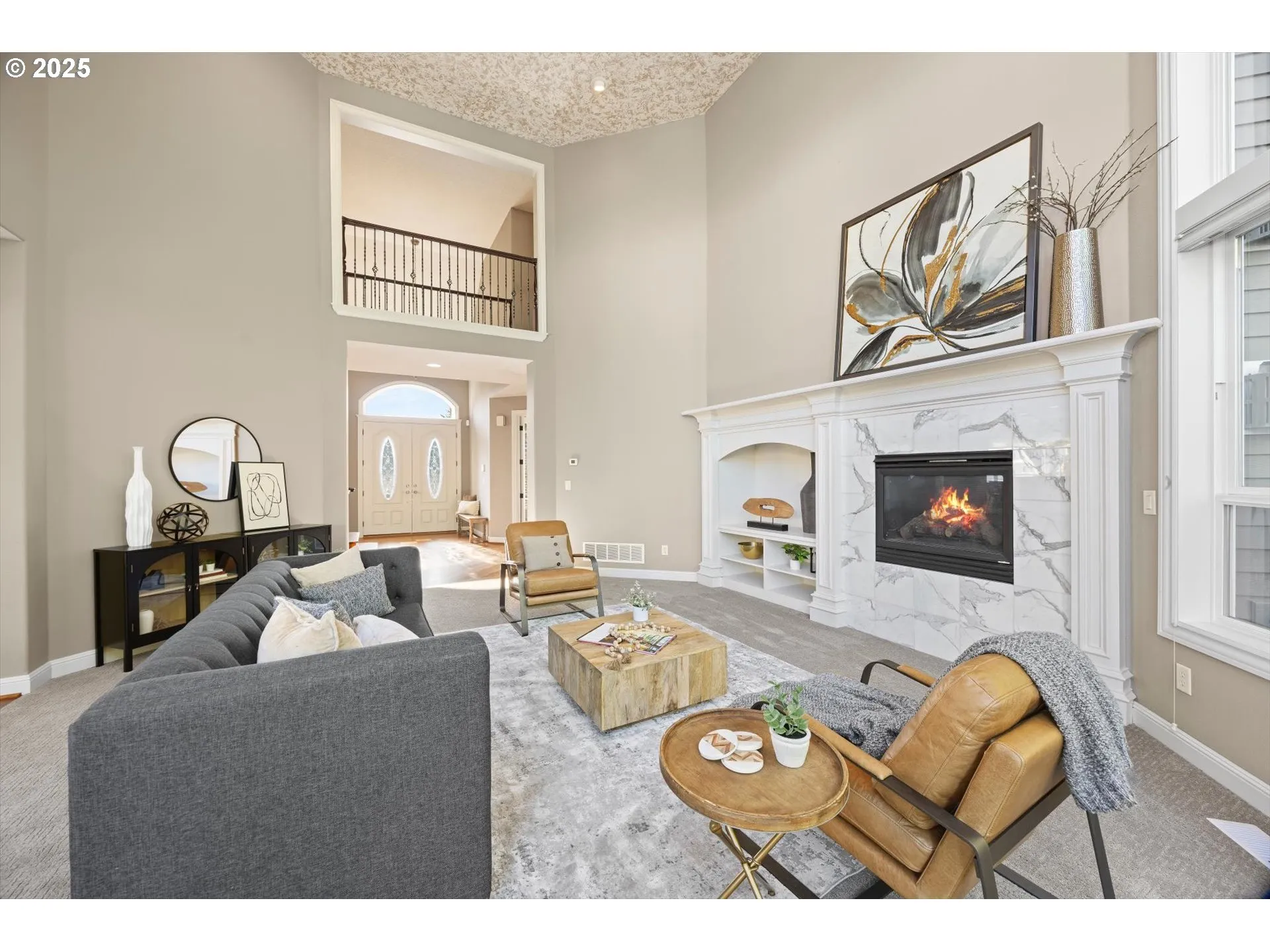 Living Room-Fireplace