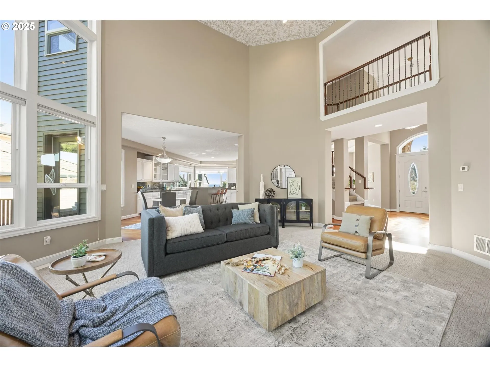 Living Room-Fireplace