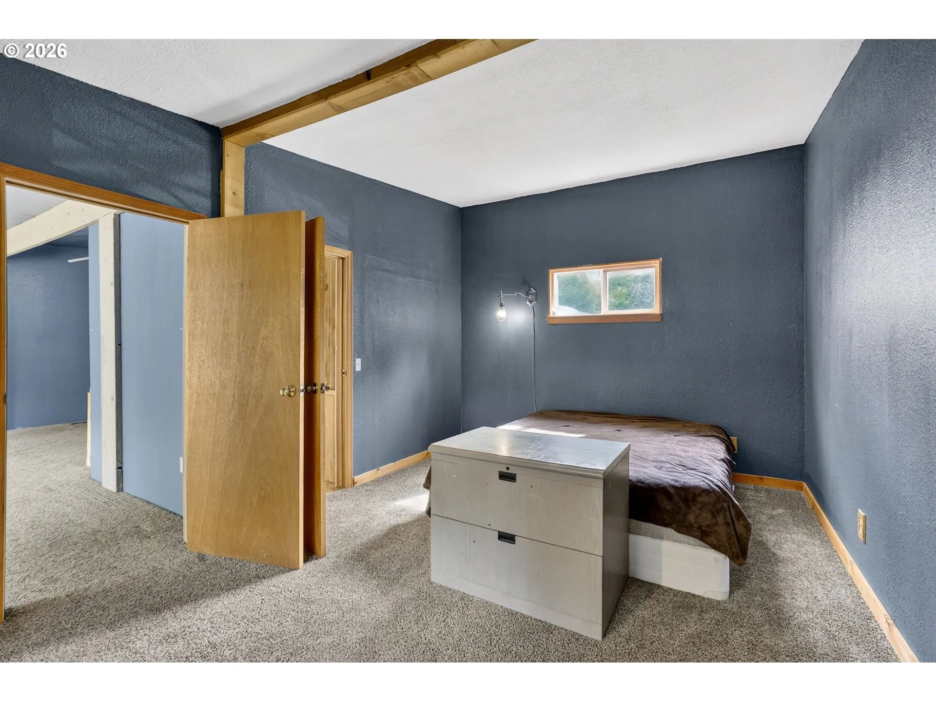Bedroom, Primary