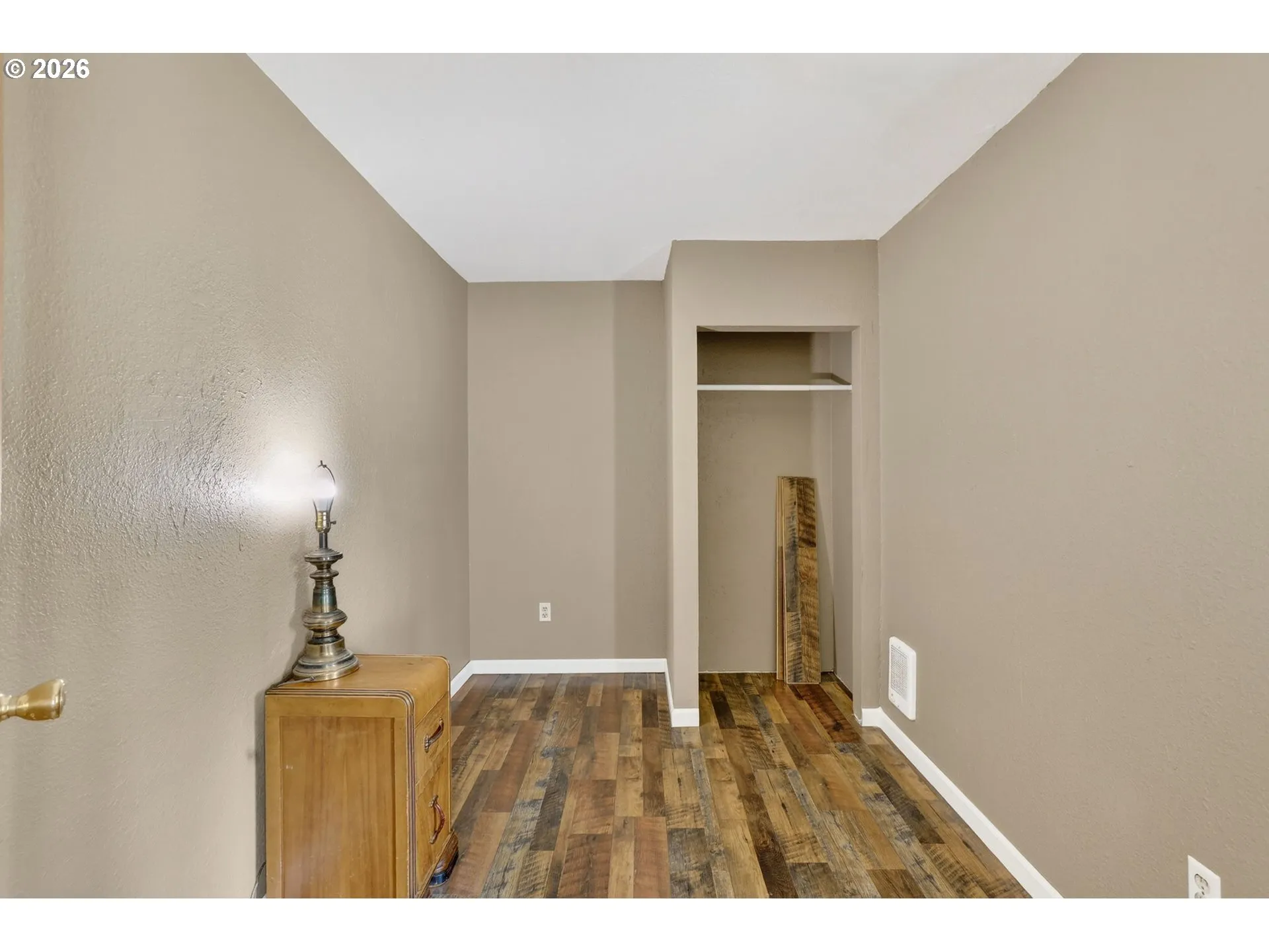Bedroom-Main