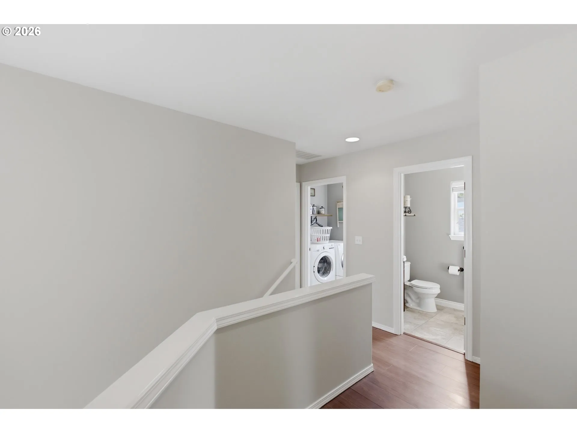 Hallway-Wide Angle/Fisheye