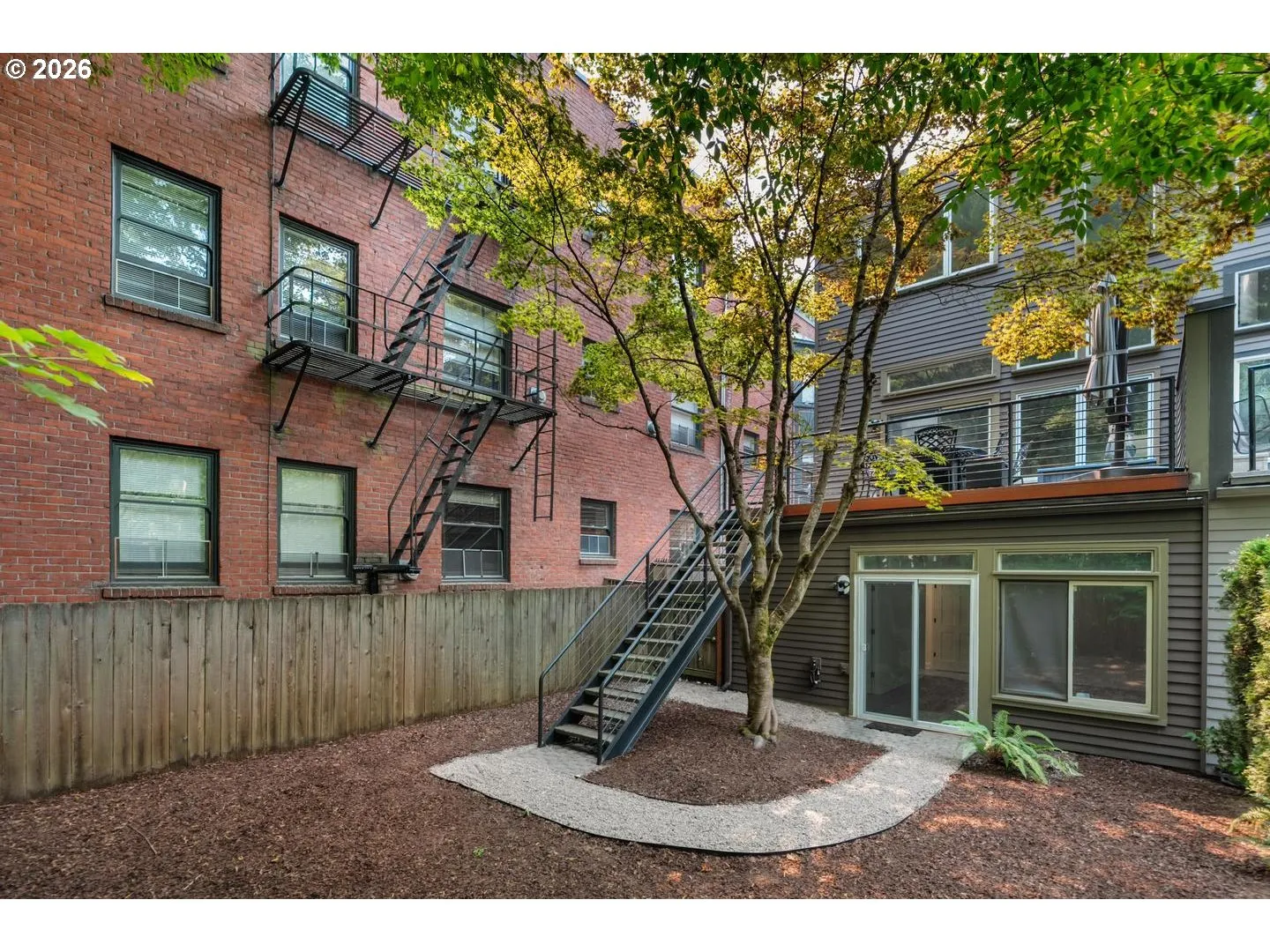 Yard-Back