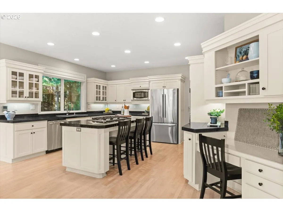 Kitchen-Island