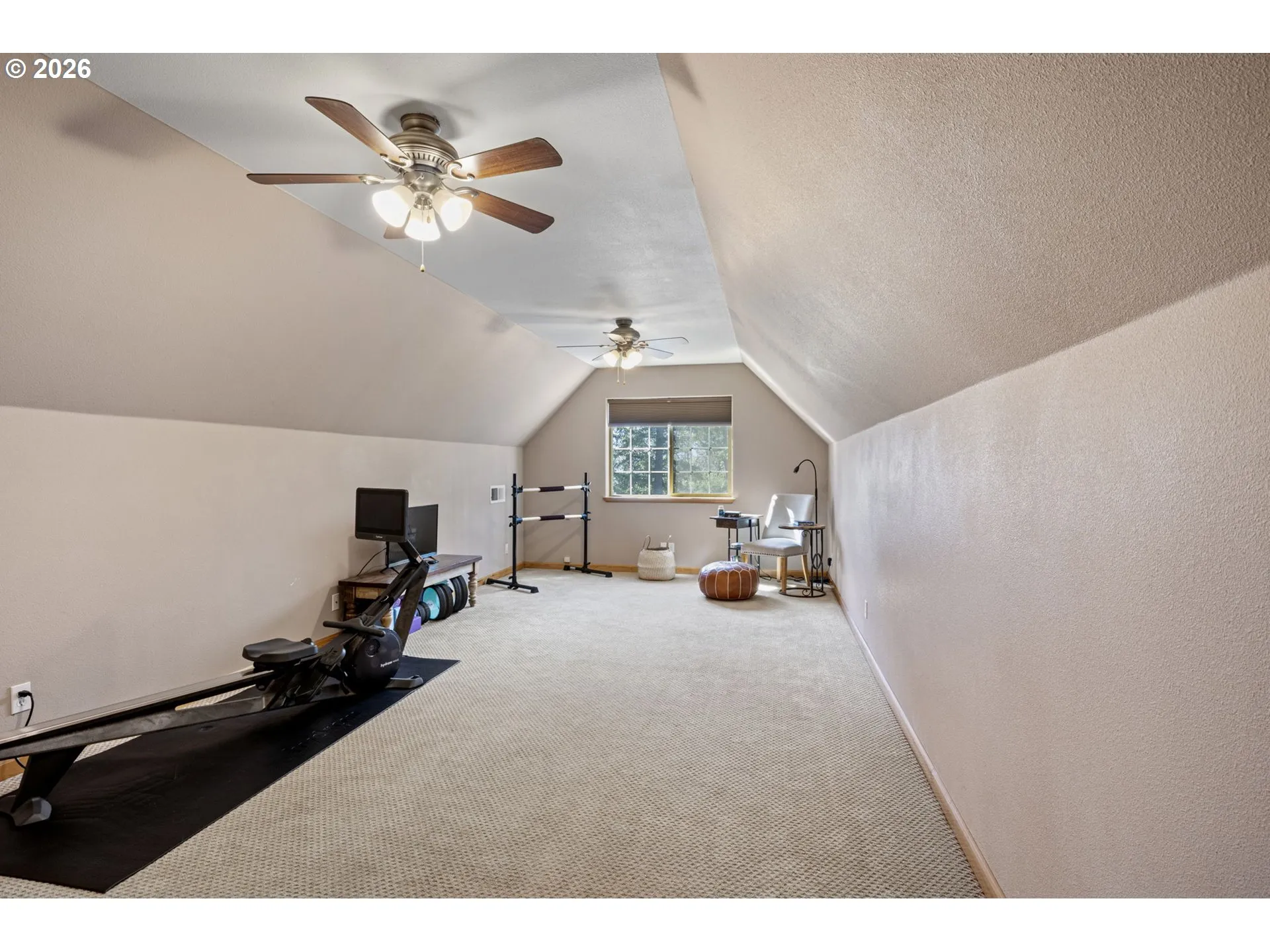 Bonus Room-Upper
