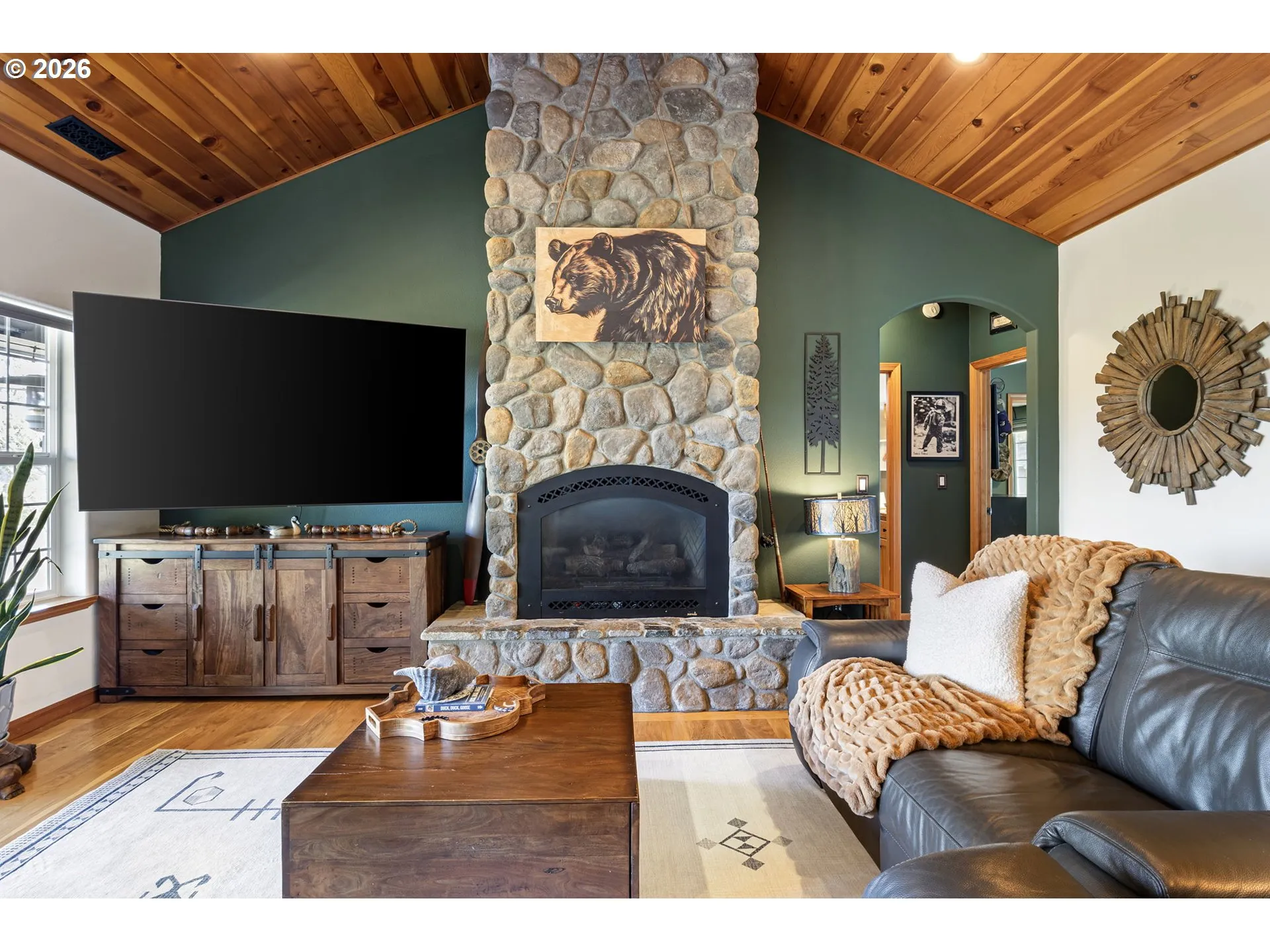 Living Room-Fireplace