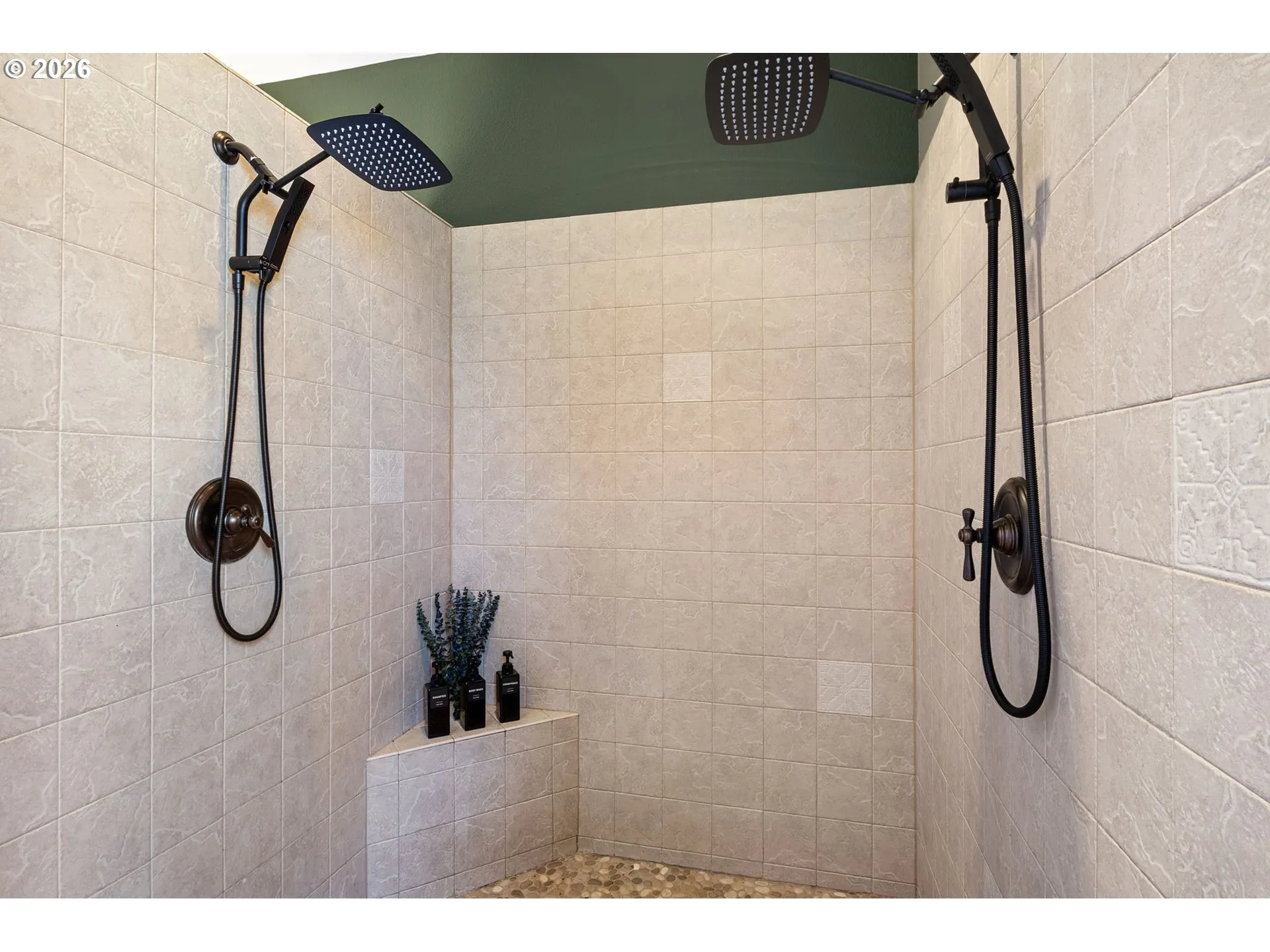 Bathroom-Walk in Shower