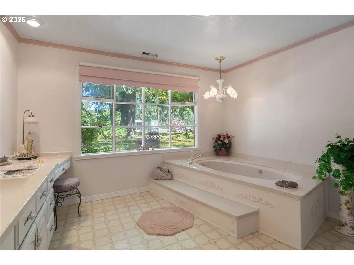 Bathroom-Garden Tub