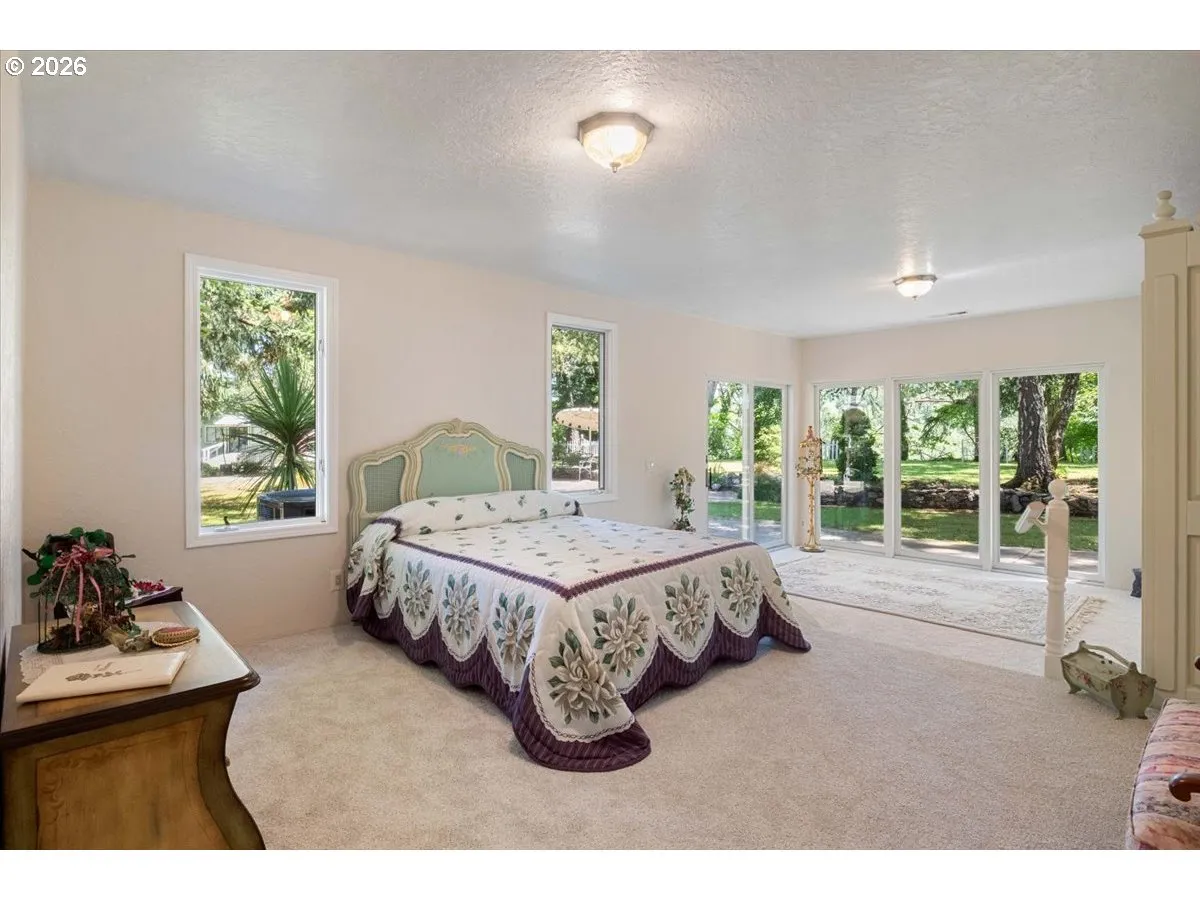 Bedroom-Main