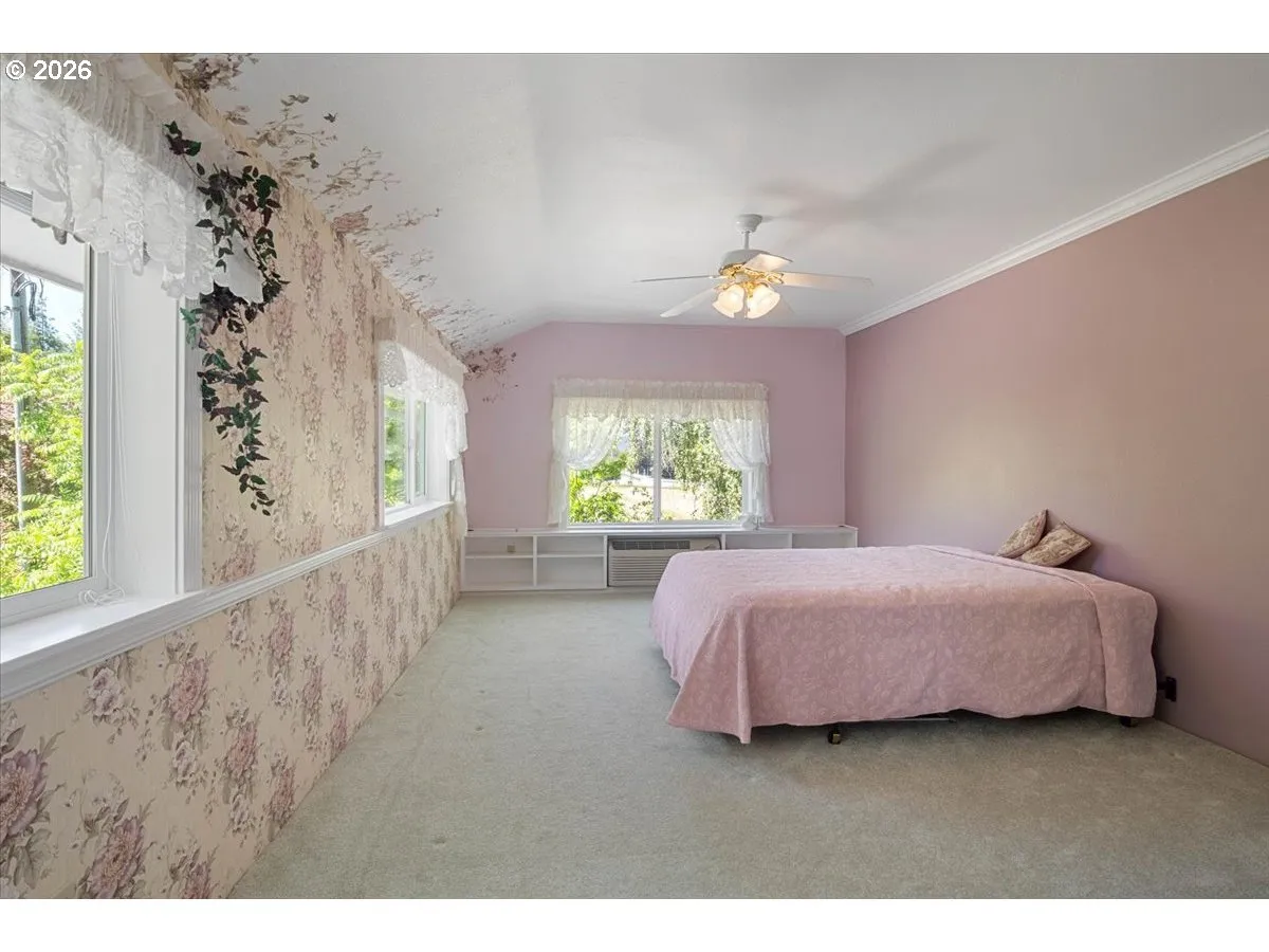 Bonus Room-Upper
