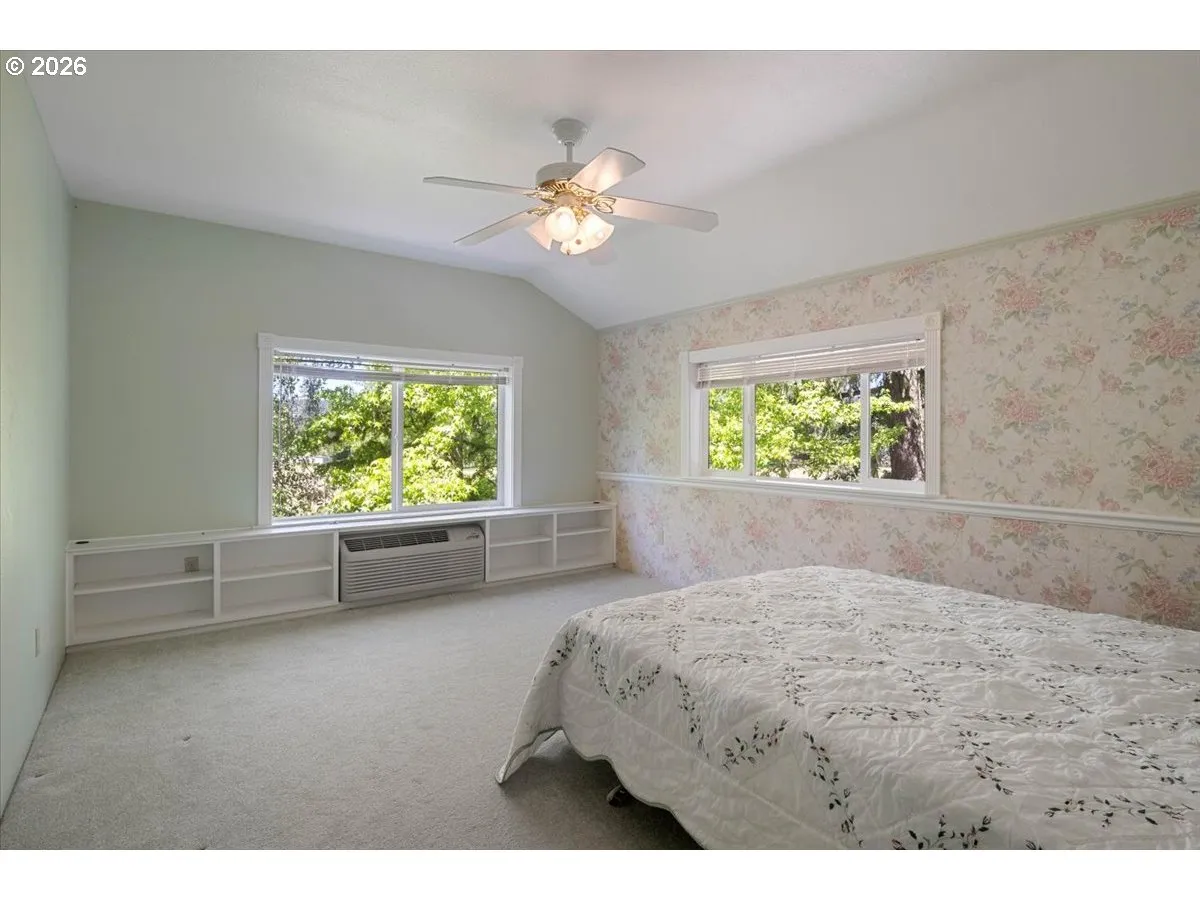 Bonus Room-Upper