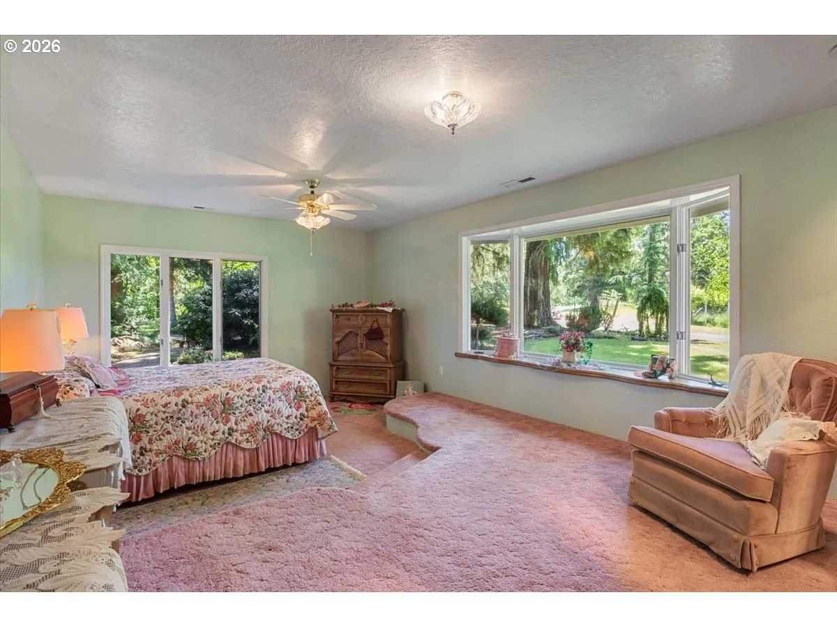Bedroom-Main