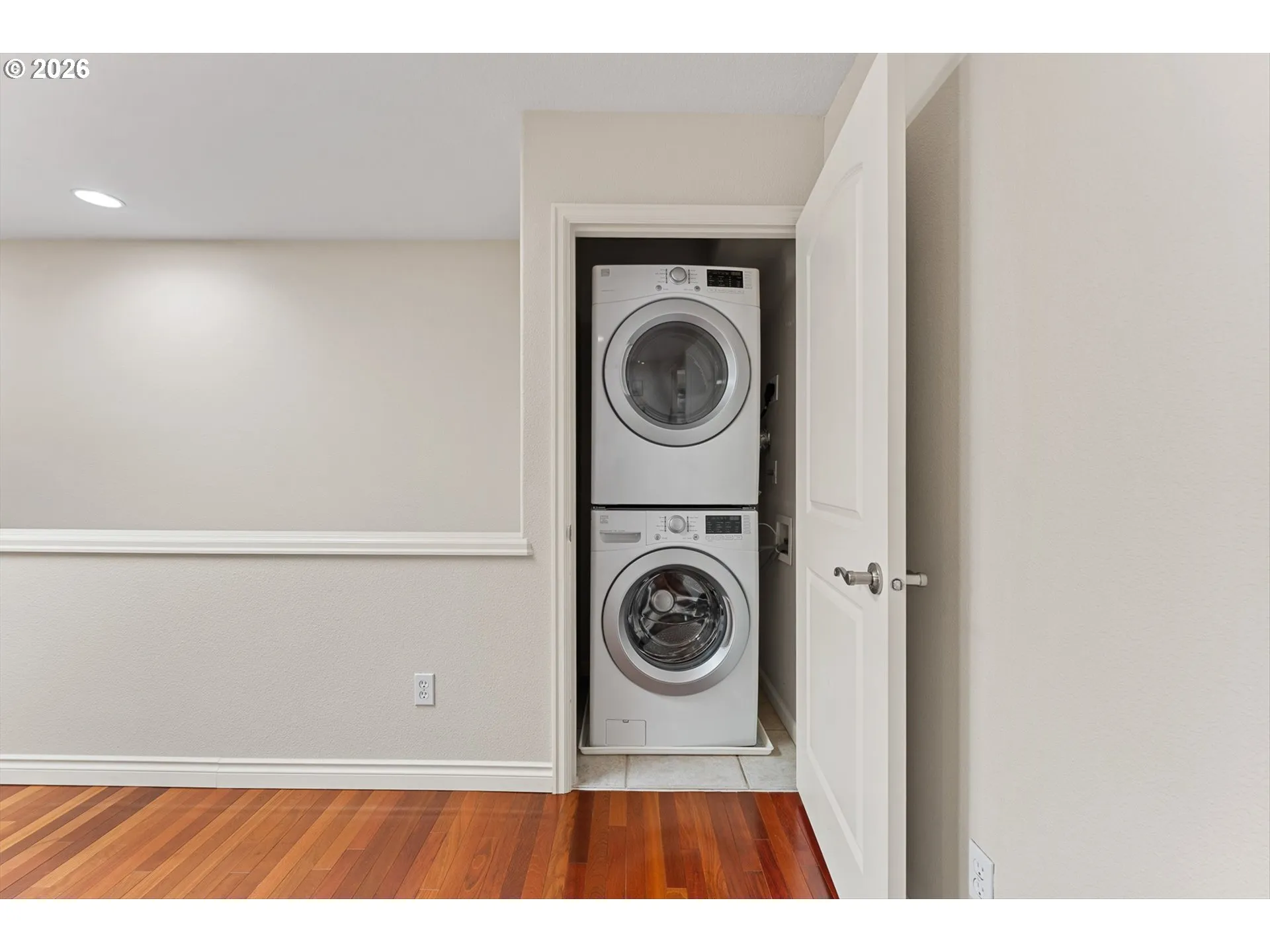 Laundry-Upper