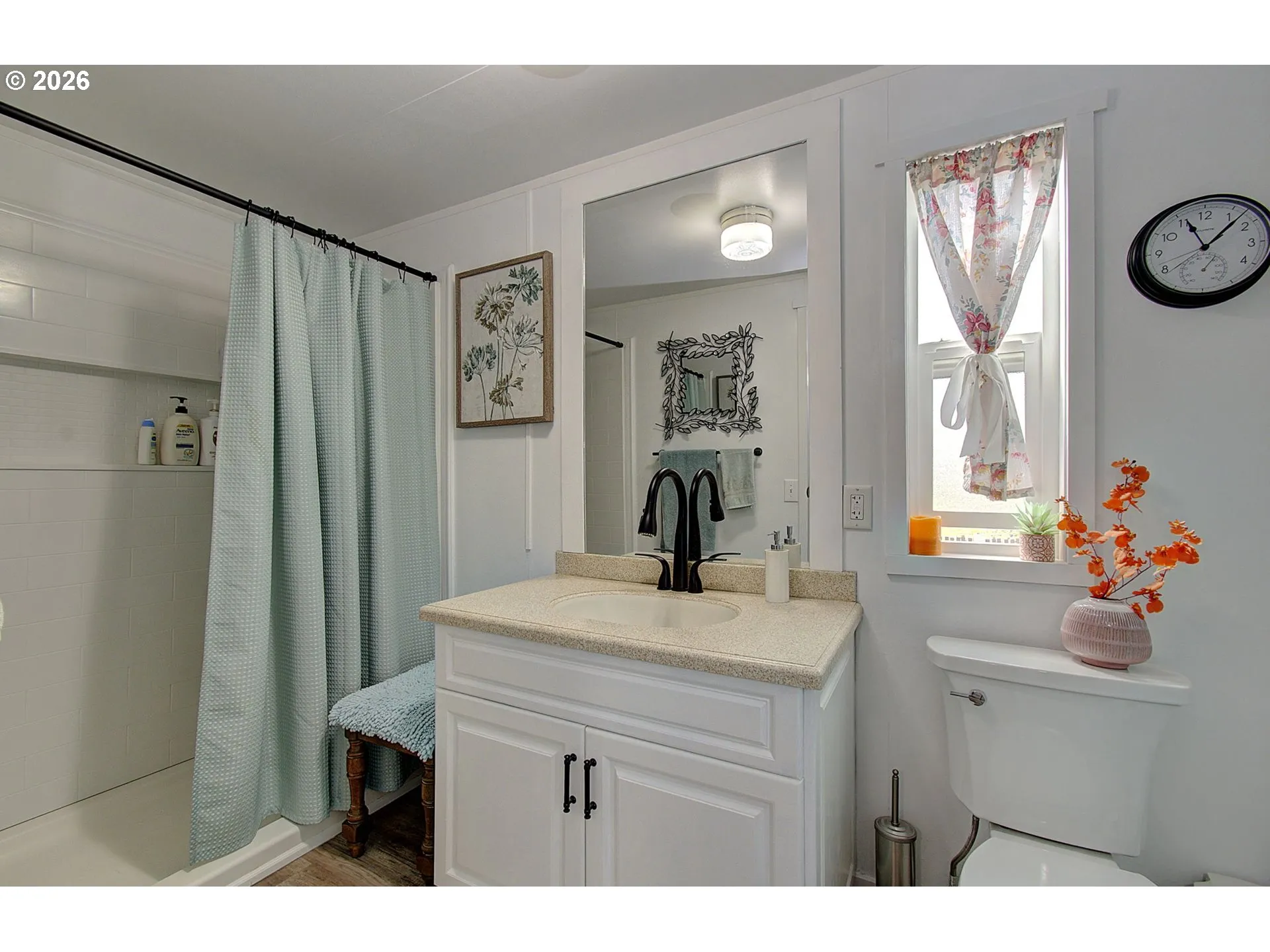 Bathroom, Attached-Walk in Shower