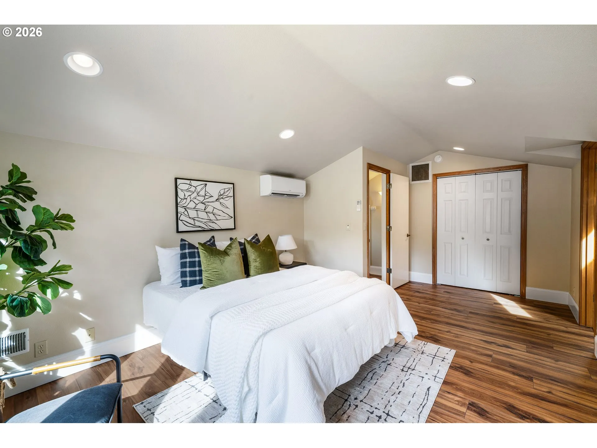 Bedroom, Primary #2-Upper