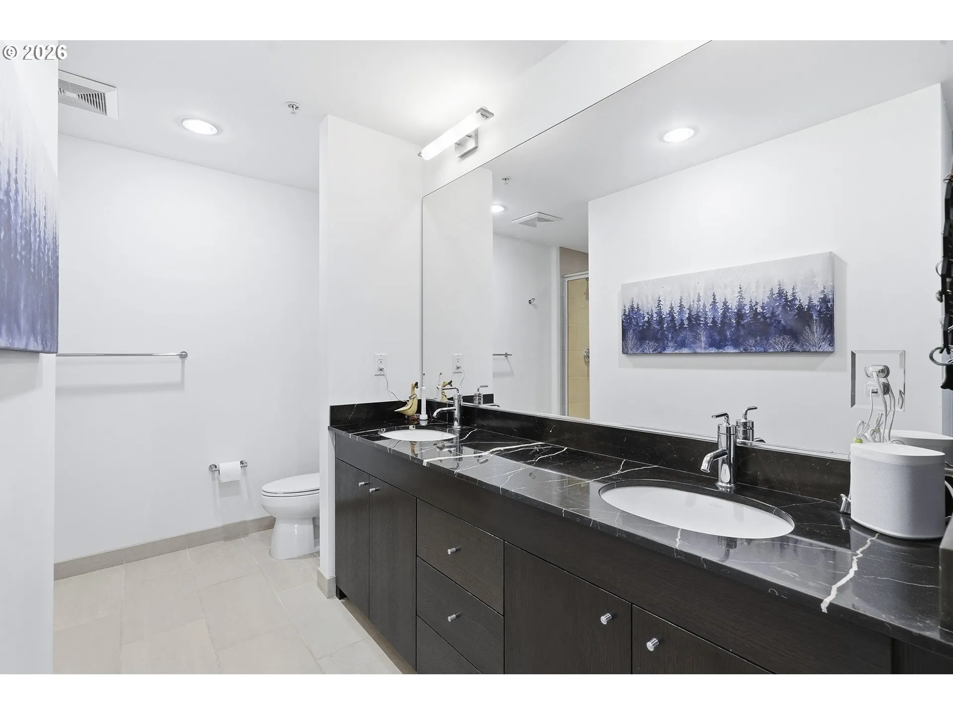 Primary Bedroom-Attached Bathroom