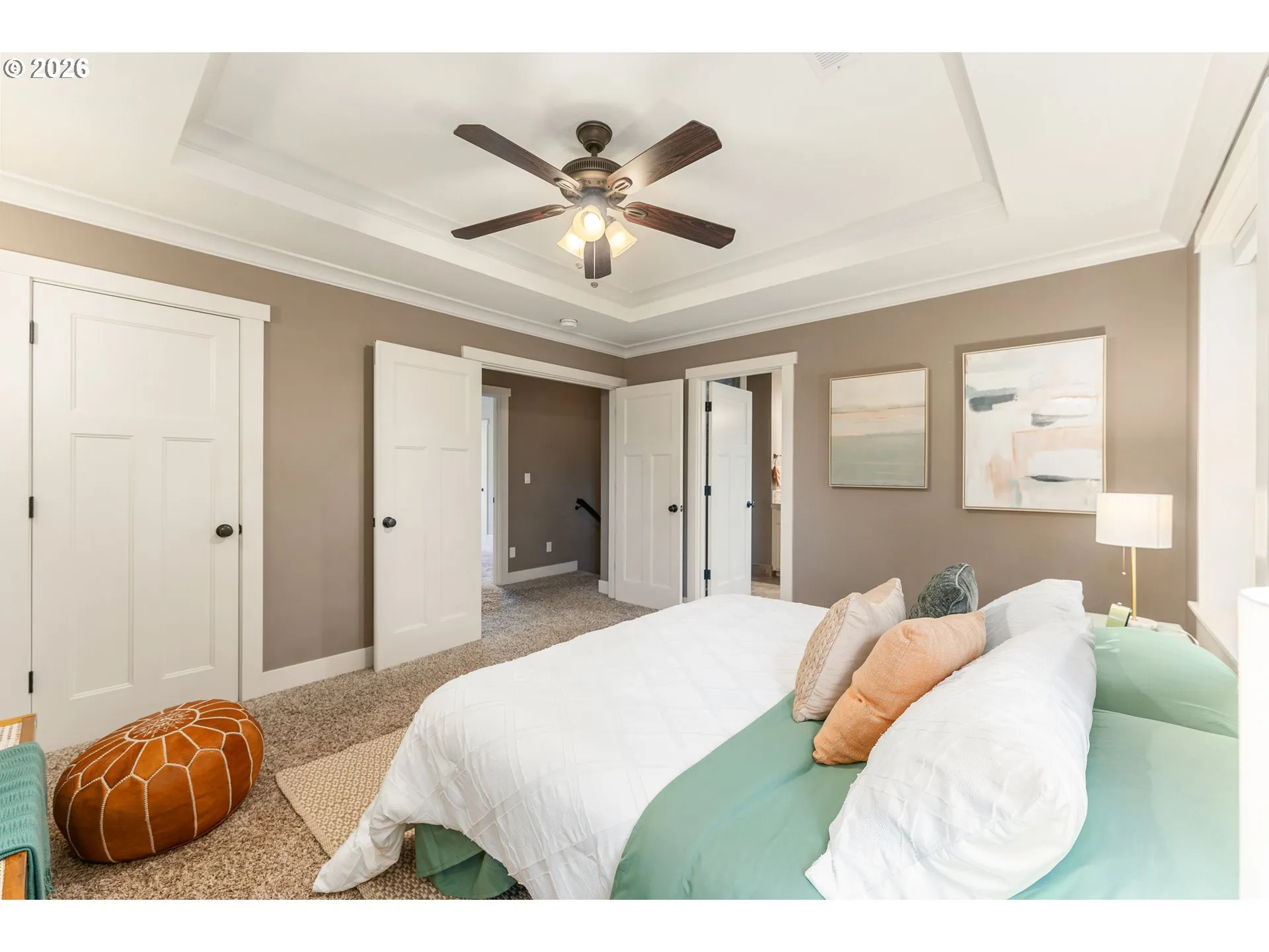 Bedroom, Primary