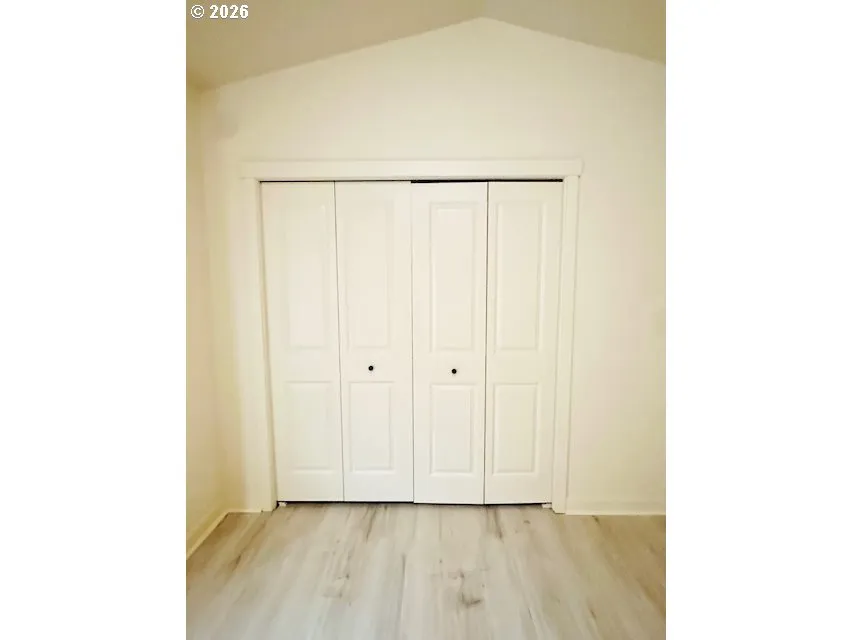 Bedroom, Primary-Upper