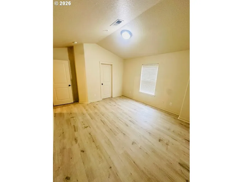 Bedroom, Primary-Vaulted Ceilings