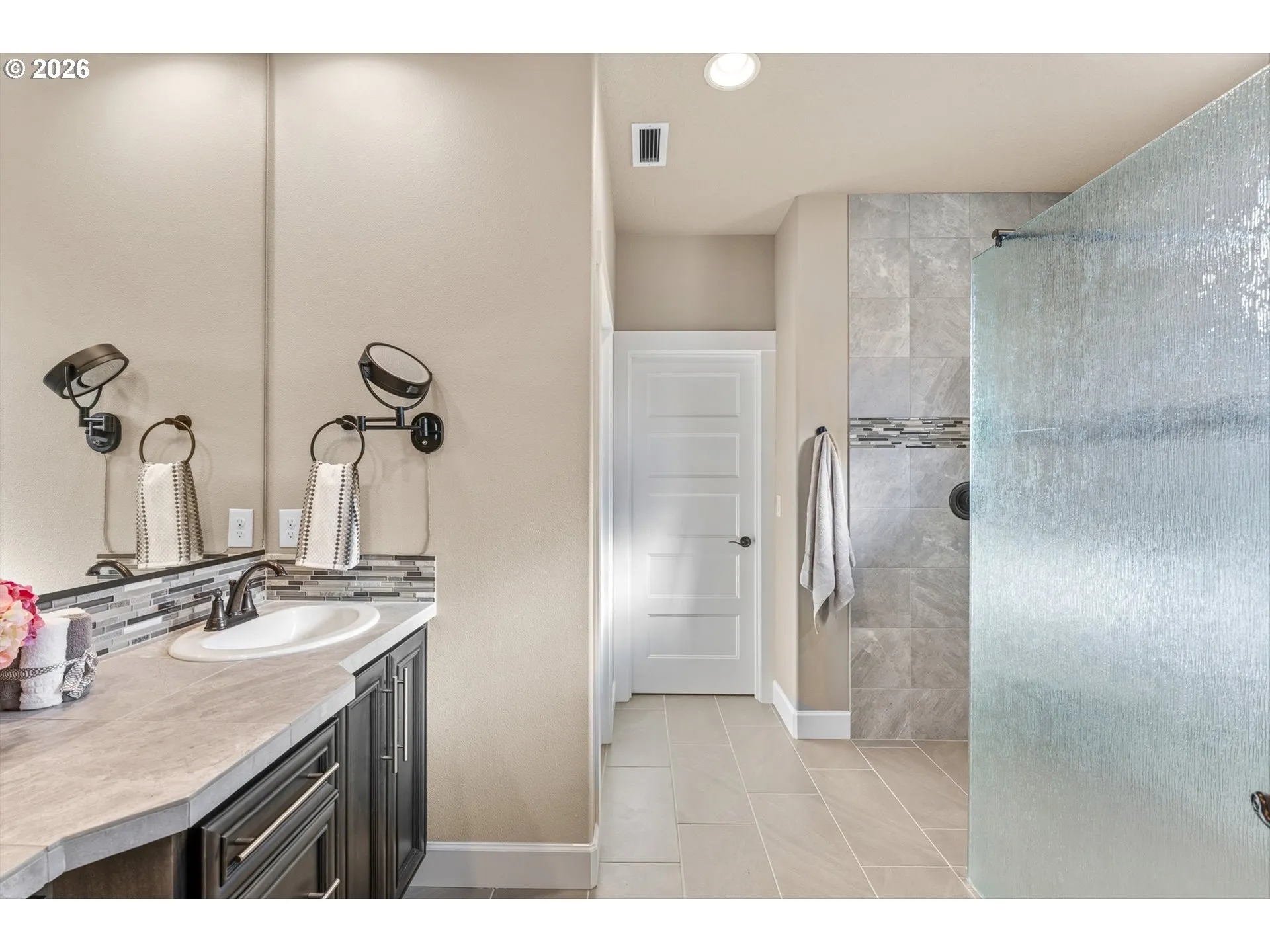 En Suite Bathroom