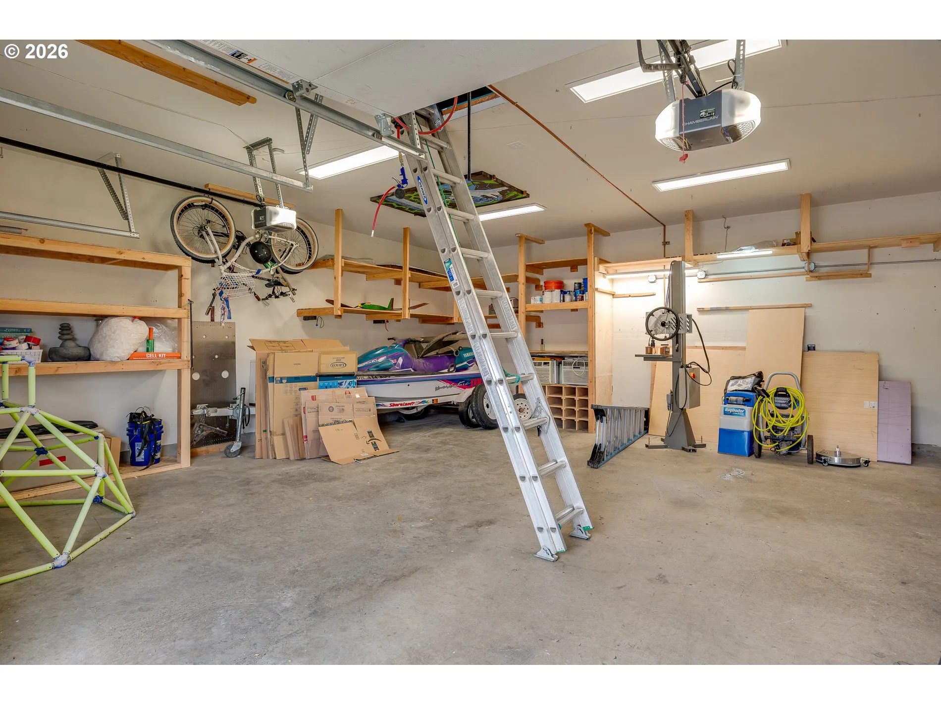 Garage