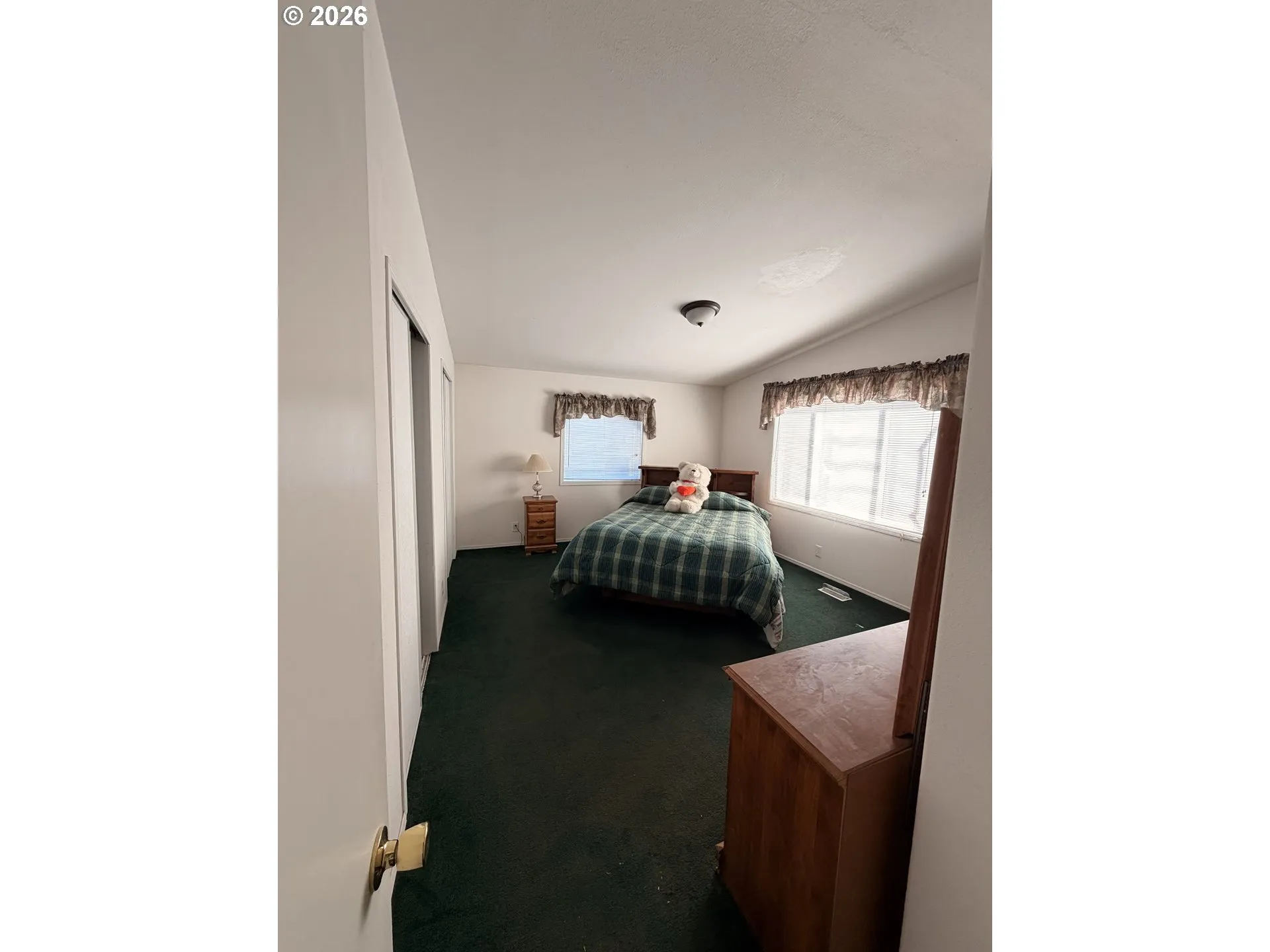 Bedroom, Primary