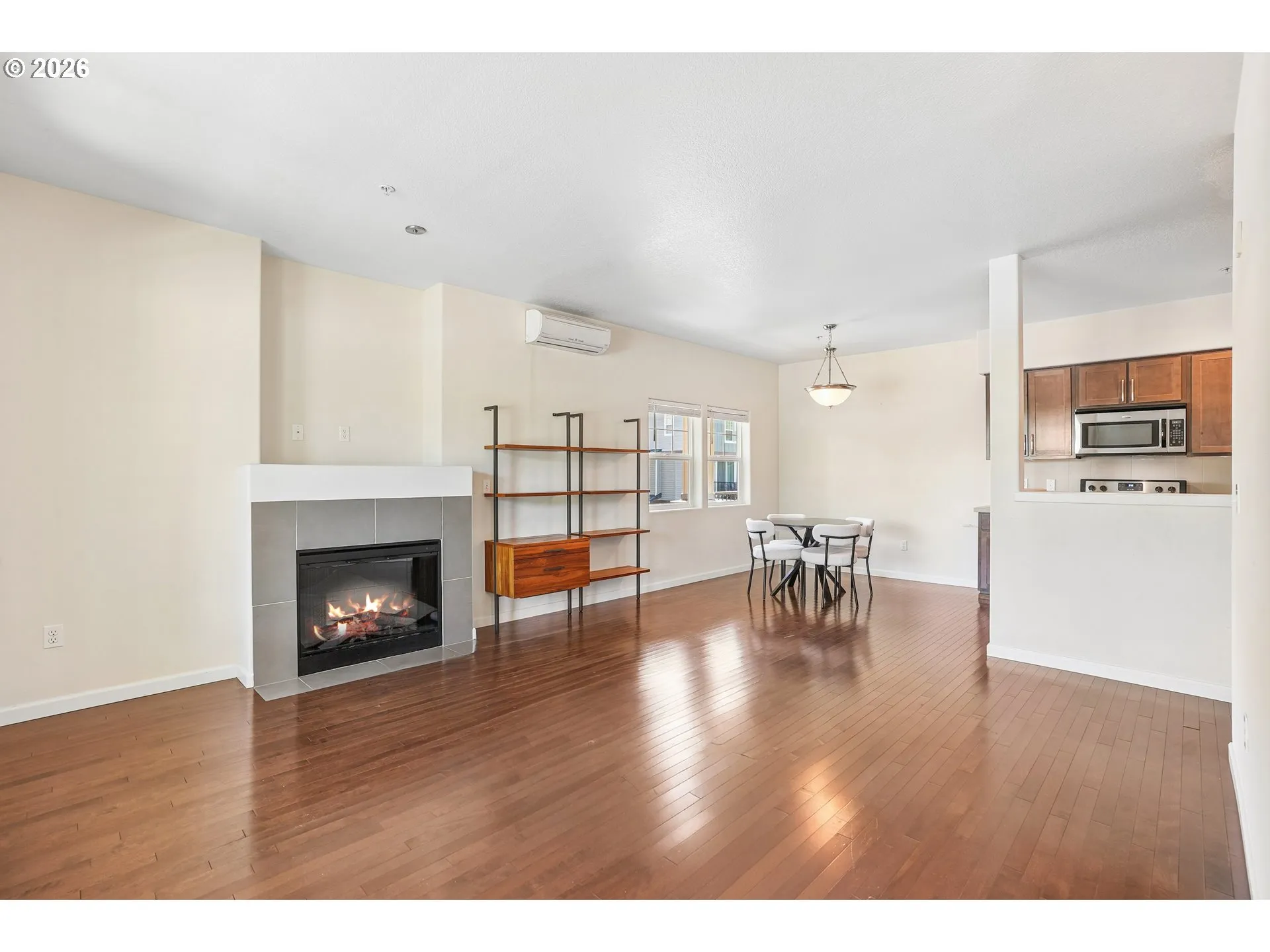 Living Room/Dining Room