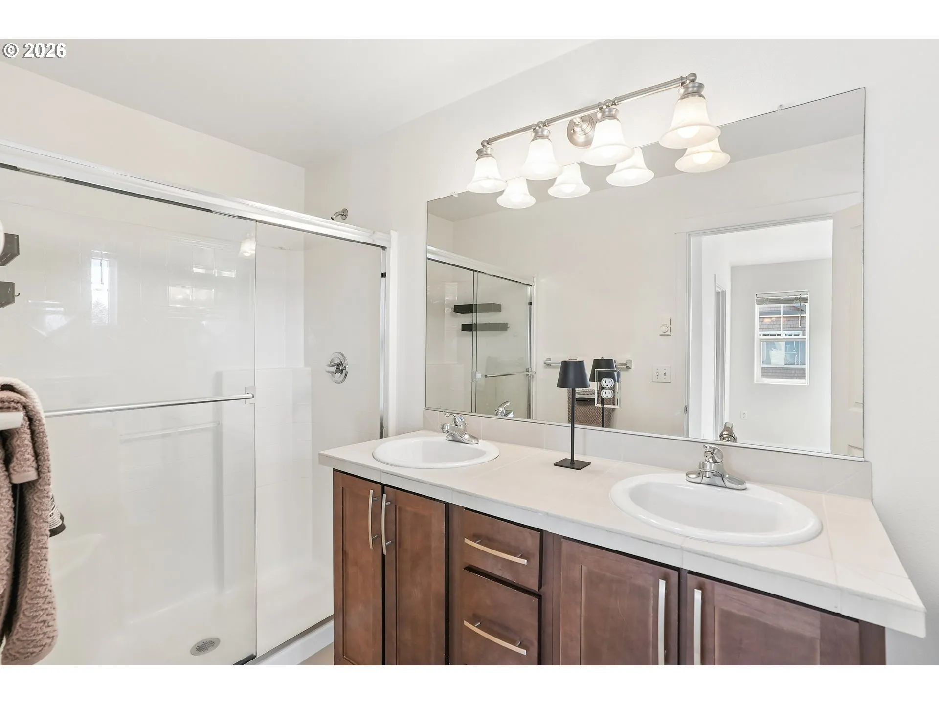 Bathroom, Attached-Double Sinks