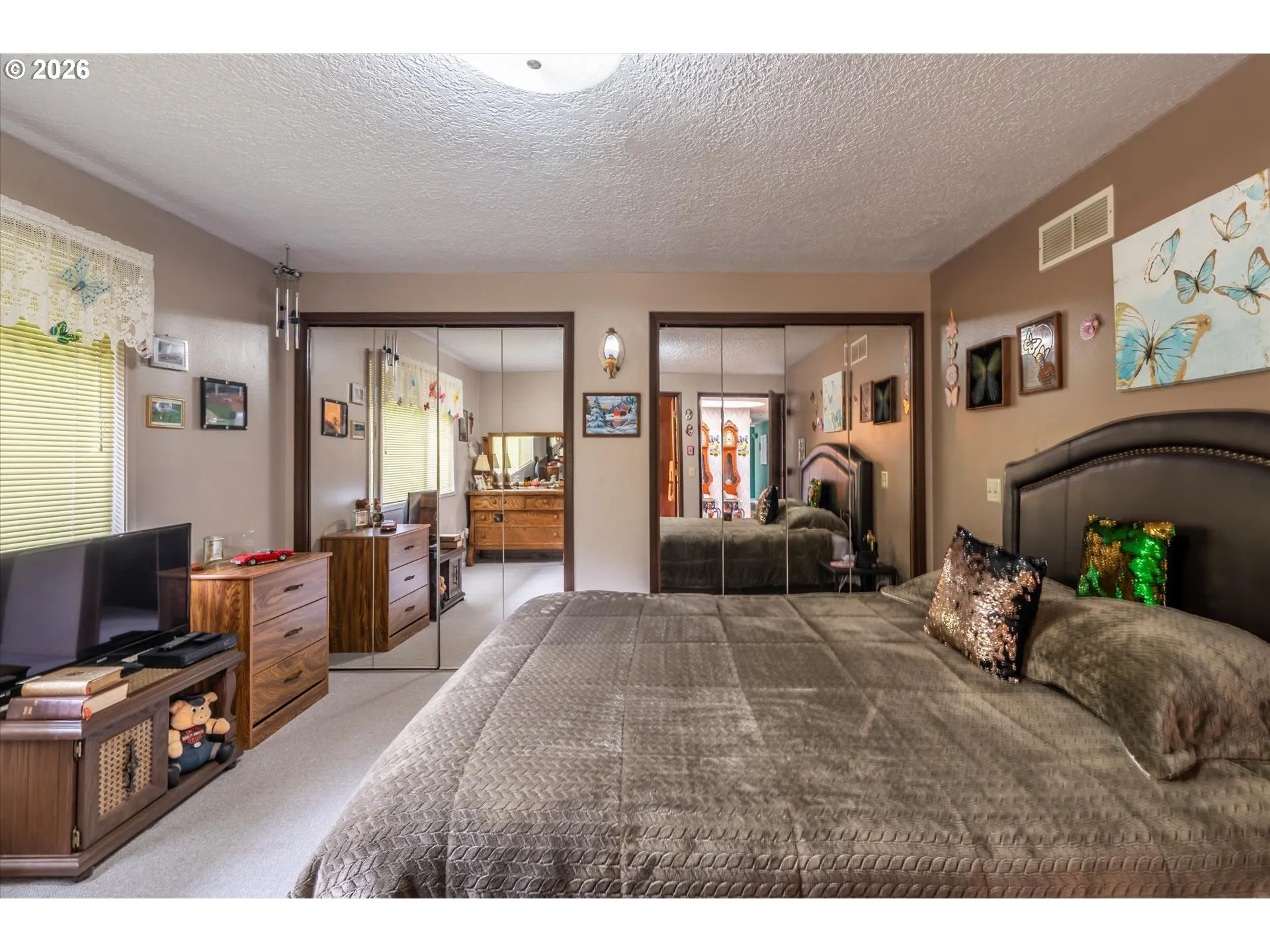 Bedroom, Primary