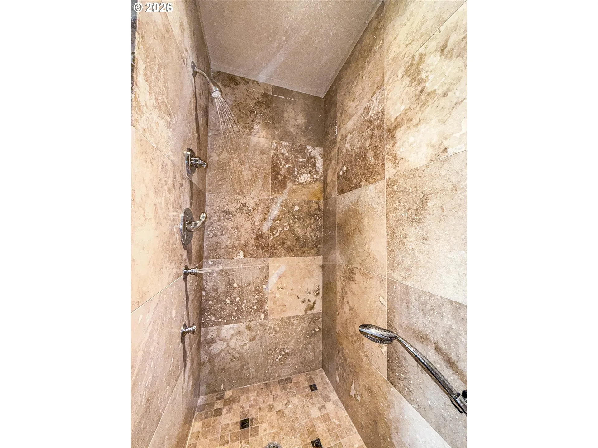 Bathroom-Walk in Shower